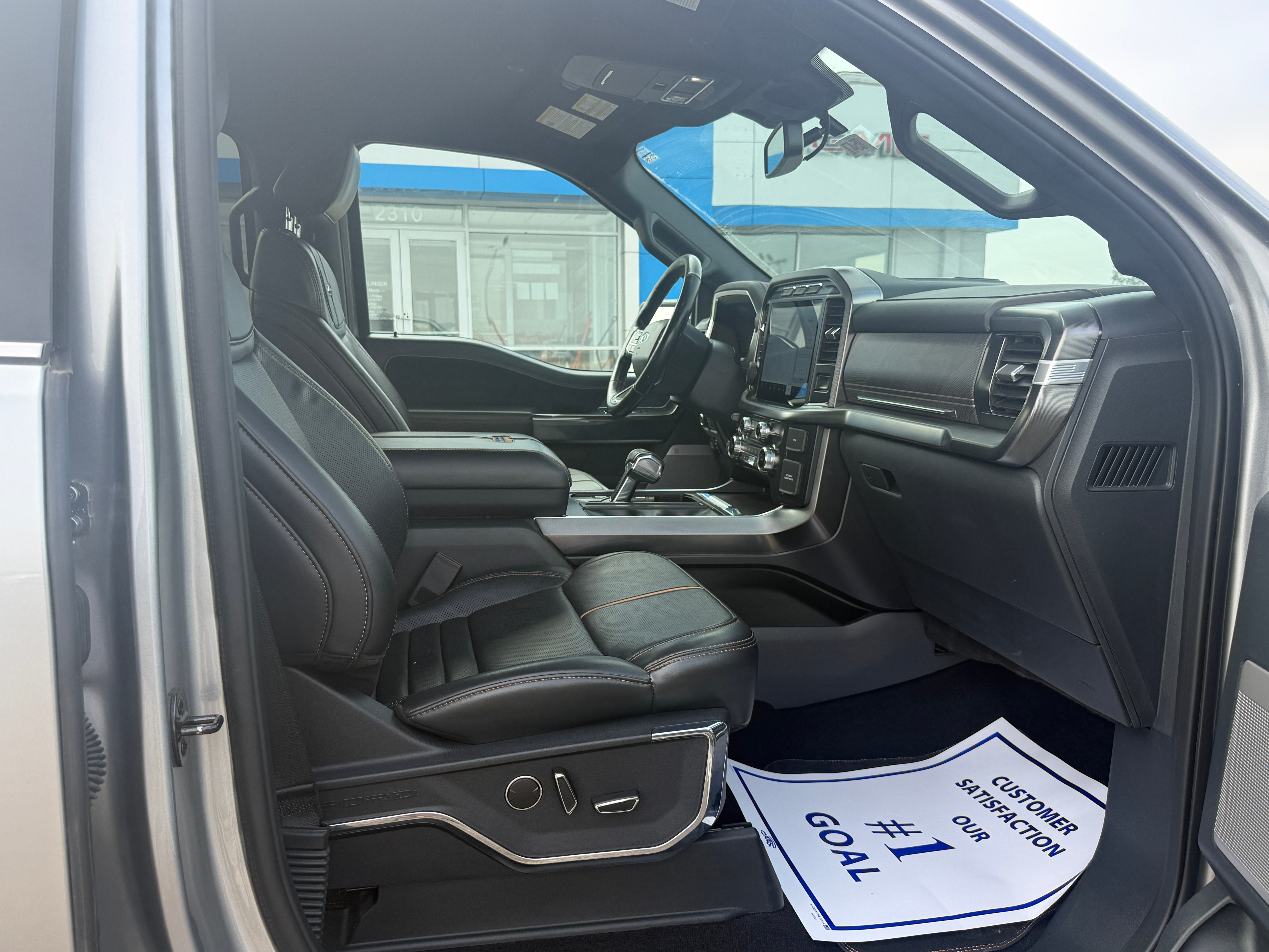 2022 Ford F-150 Platinum