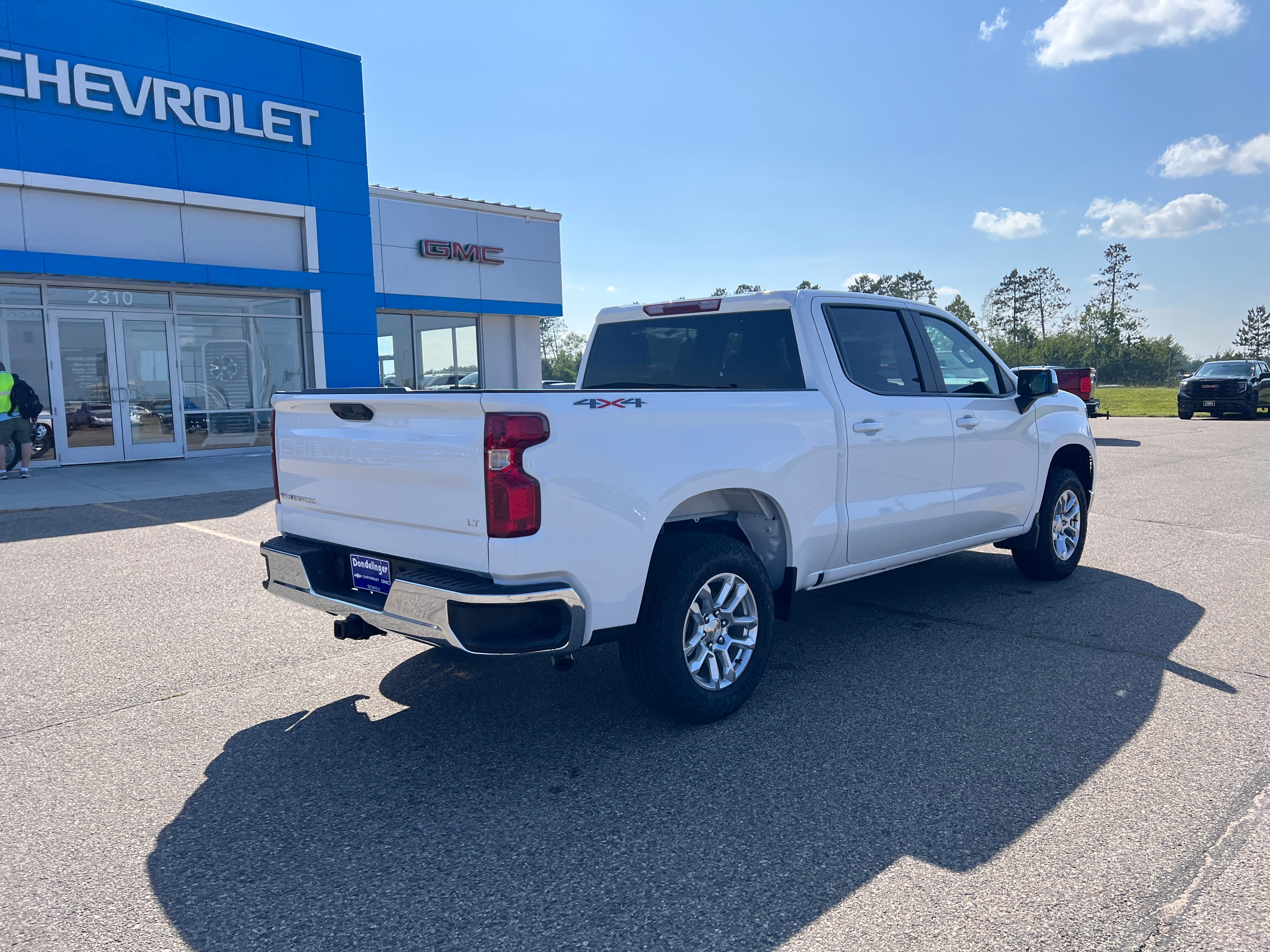 2026 Chevrolet Silverado 1500 LT (2FL)