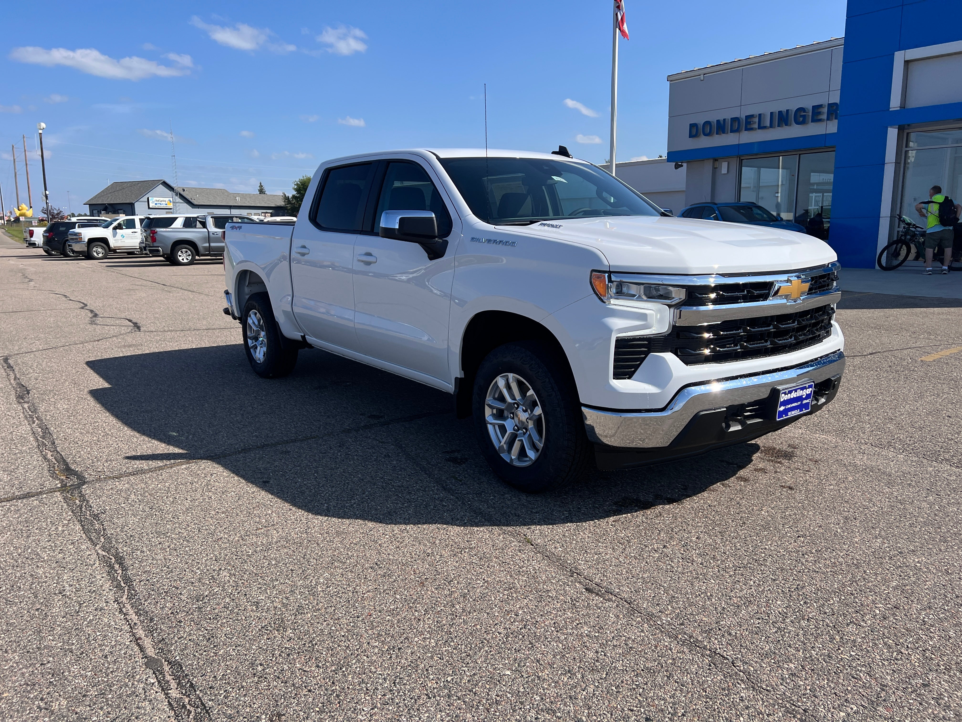 2026 Chevrolet Silverado 1500 LT (2FL)