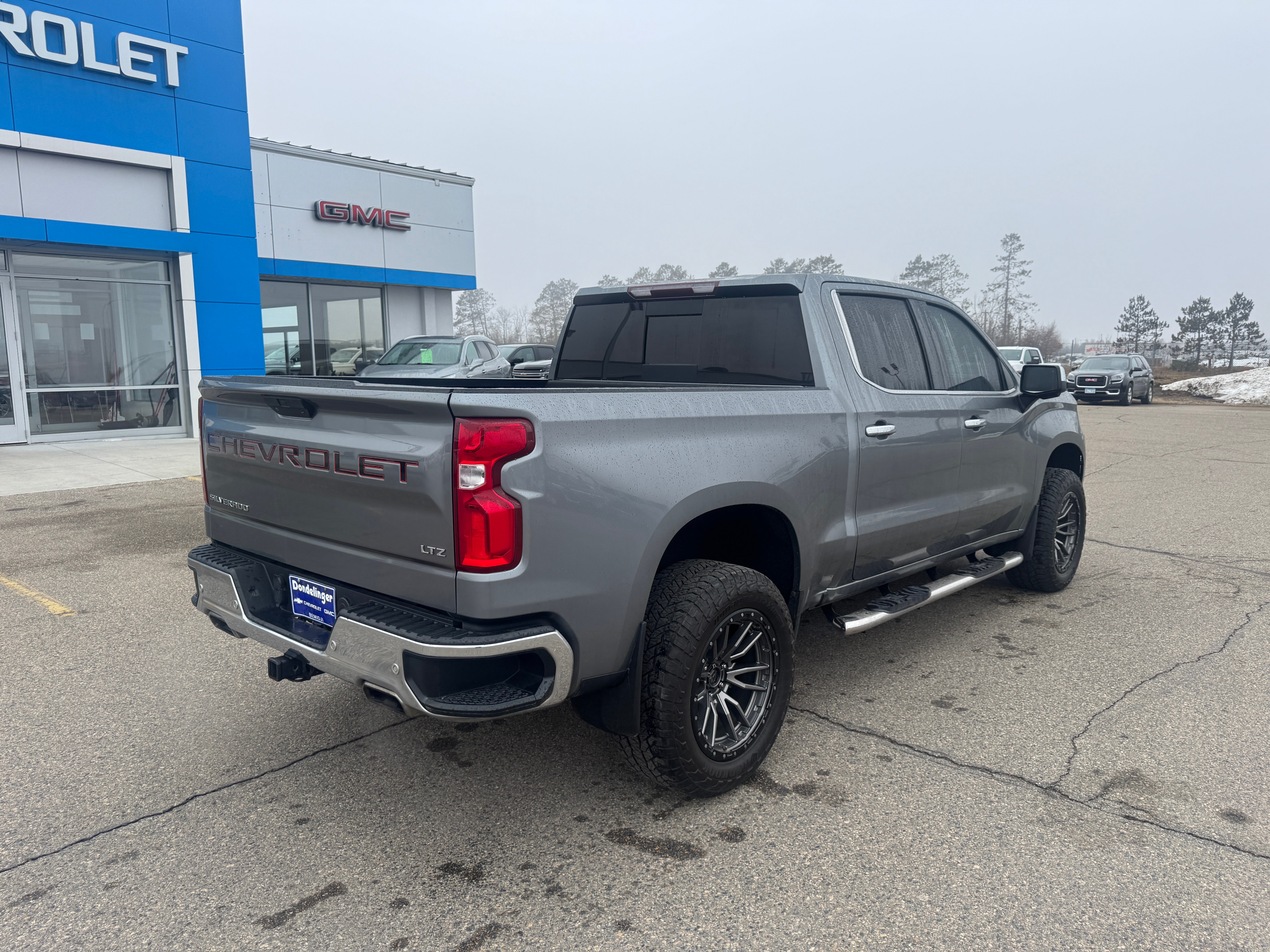 Used 2020 Chevrolet Silverado 1500 LTZ with VIN 1GCUYGEL4LZ227634 for sale in Bemidji, Minnesota