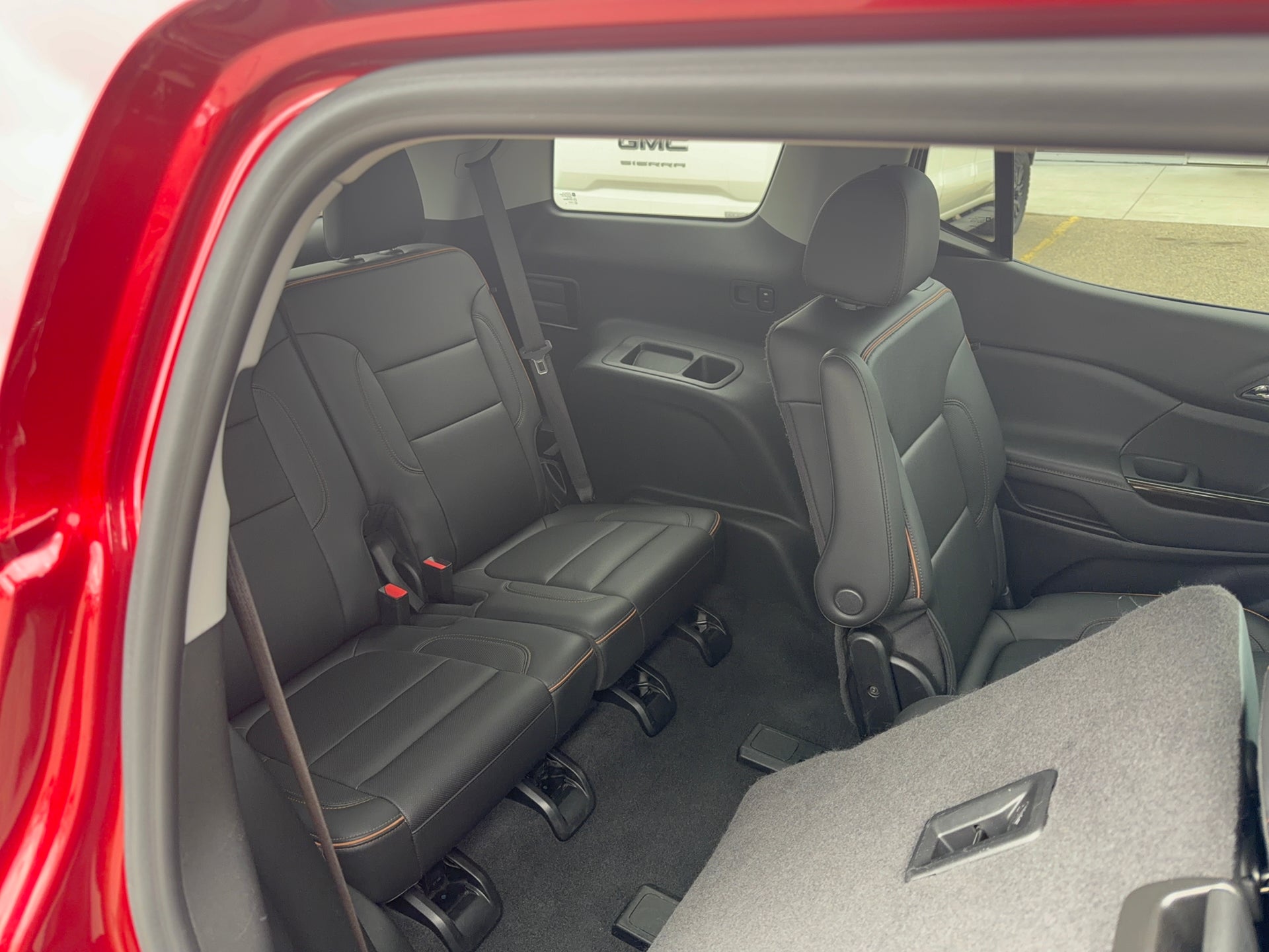 2022 GMC Acadia AT4