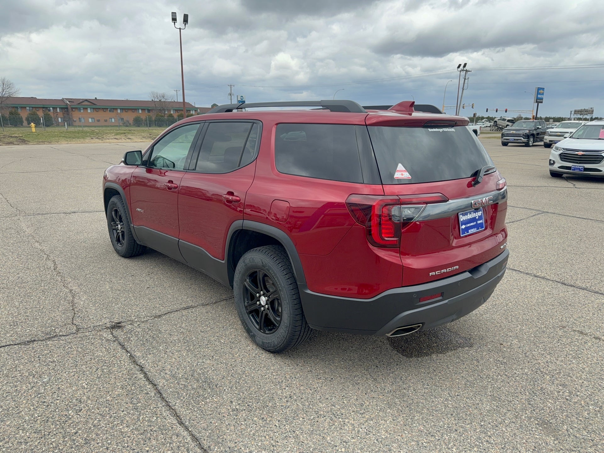 2022 GMC Acadia AT4