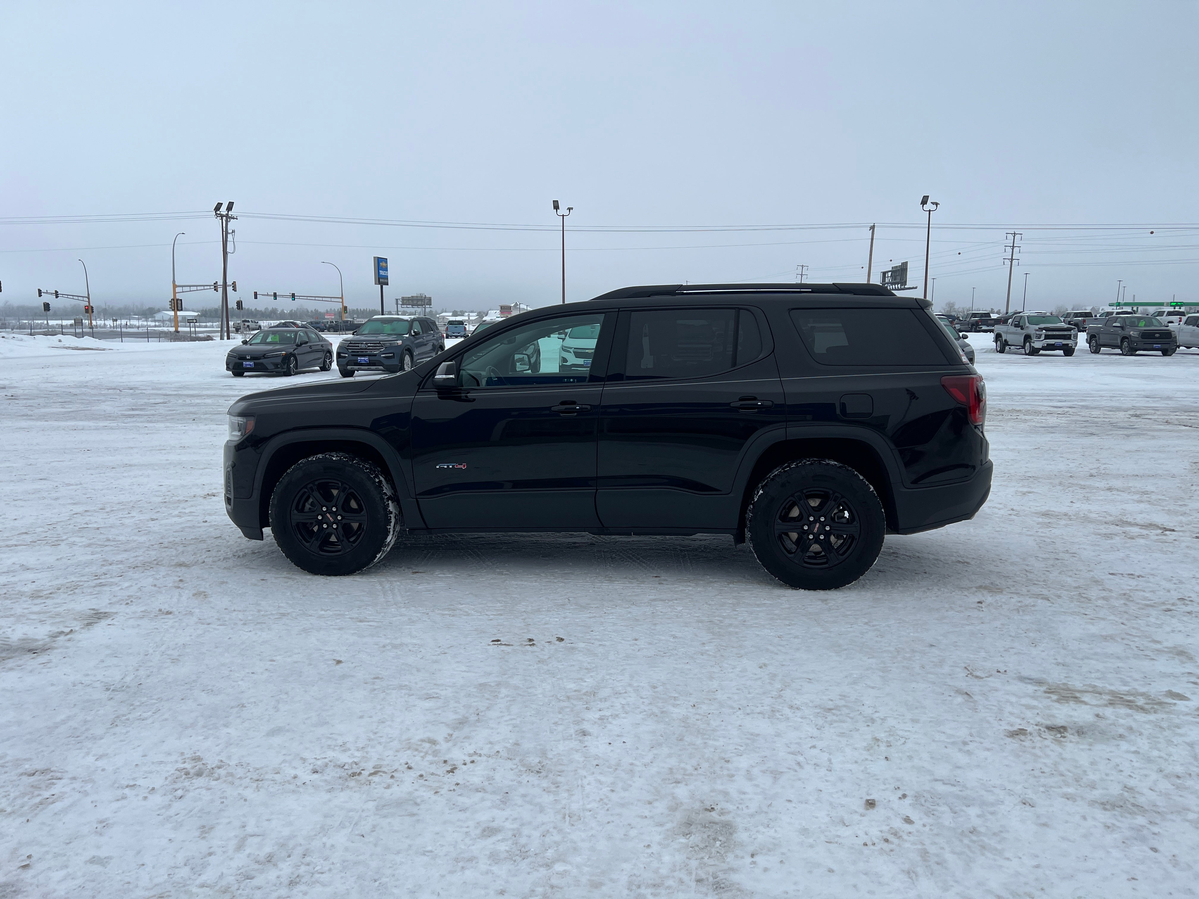 2023 GMC Acadia AT4