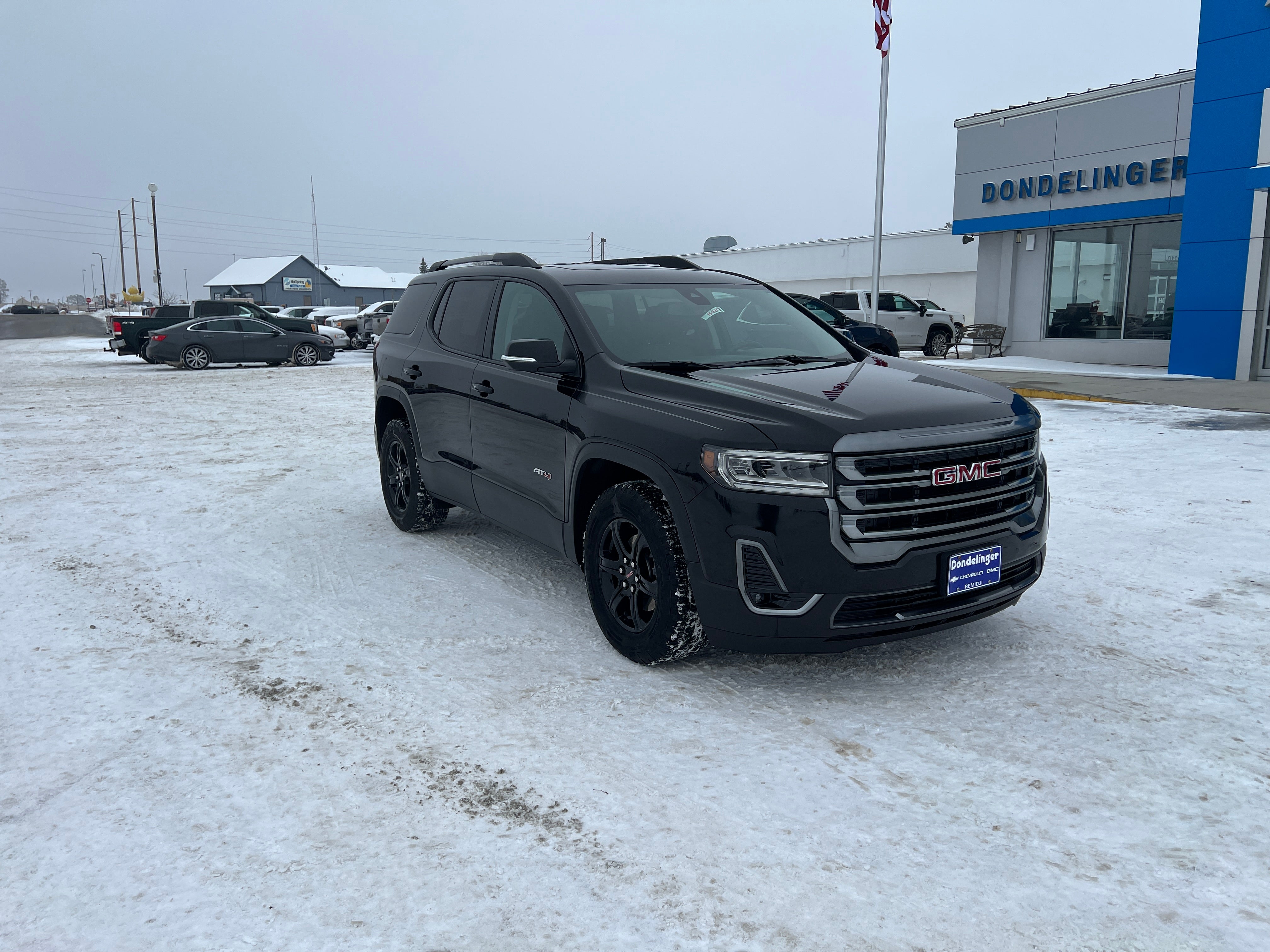 2023 GMC Acadia AT4