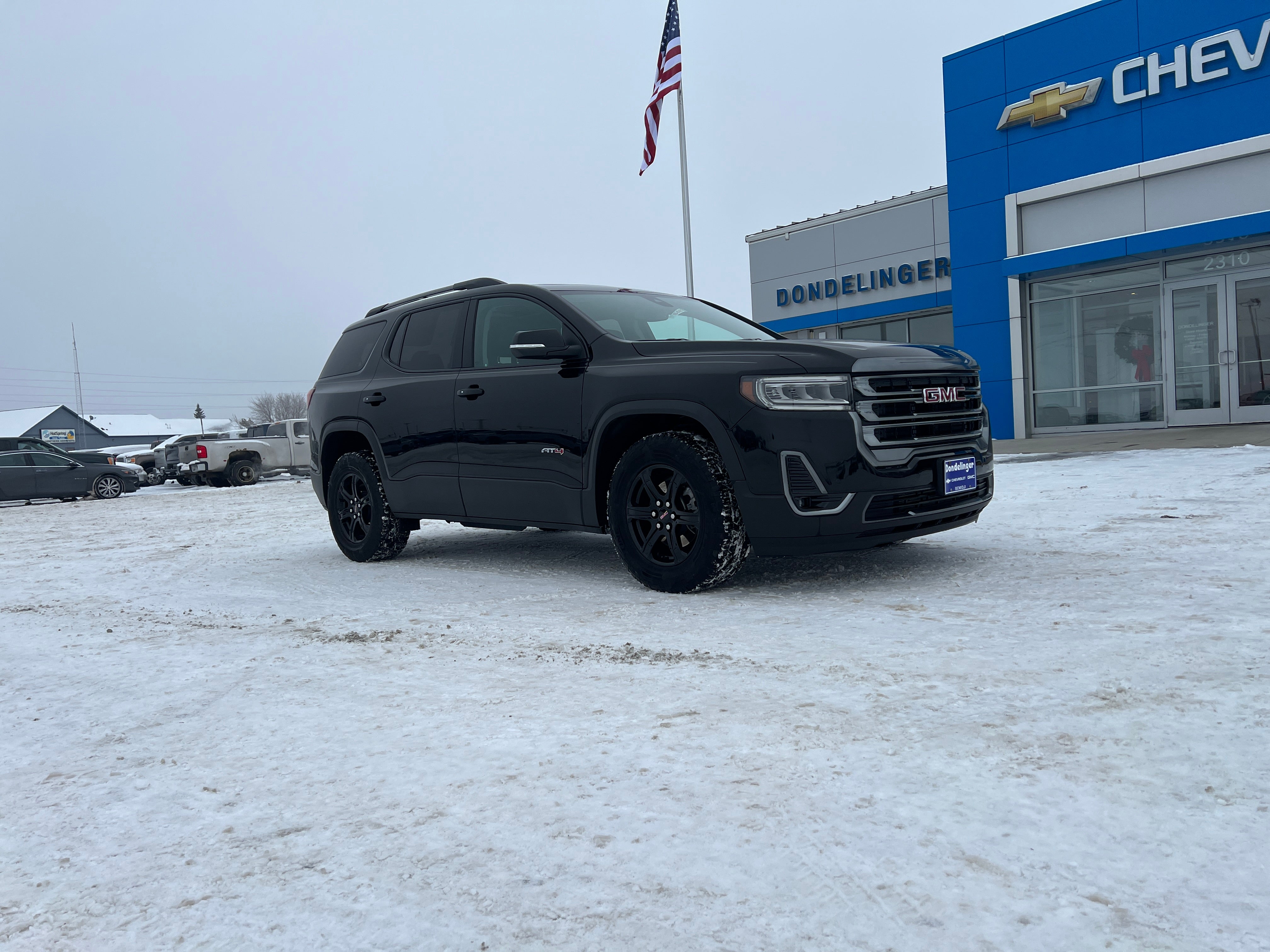 2023 GMC Acadia AT4