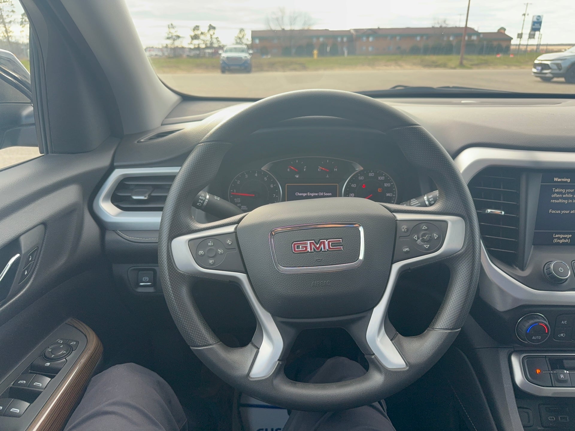 2023 GMC Acadia SLE