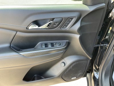 2022 GMC Acadia SLT