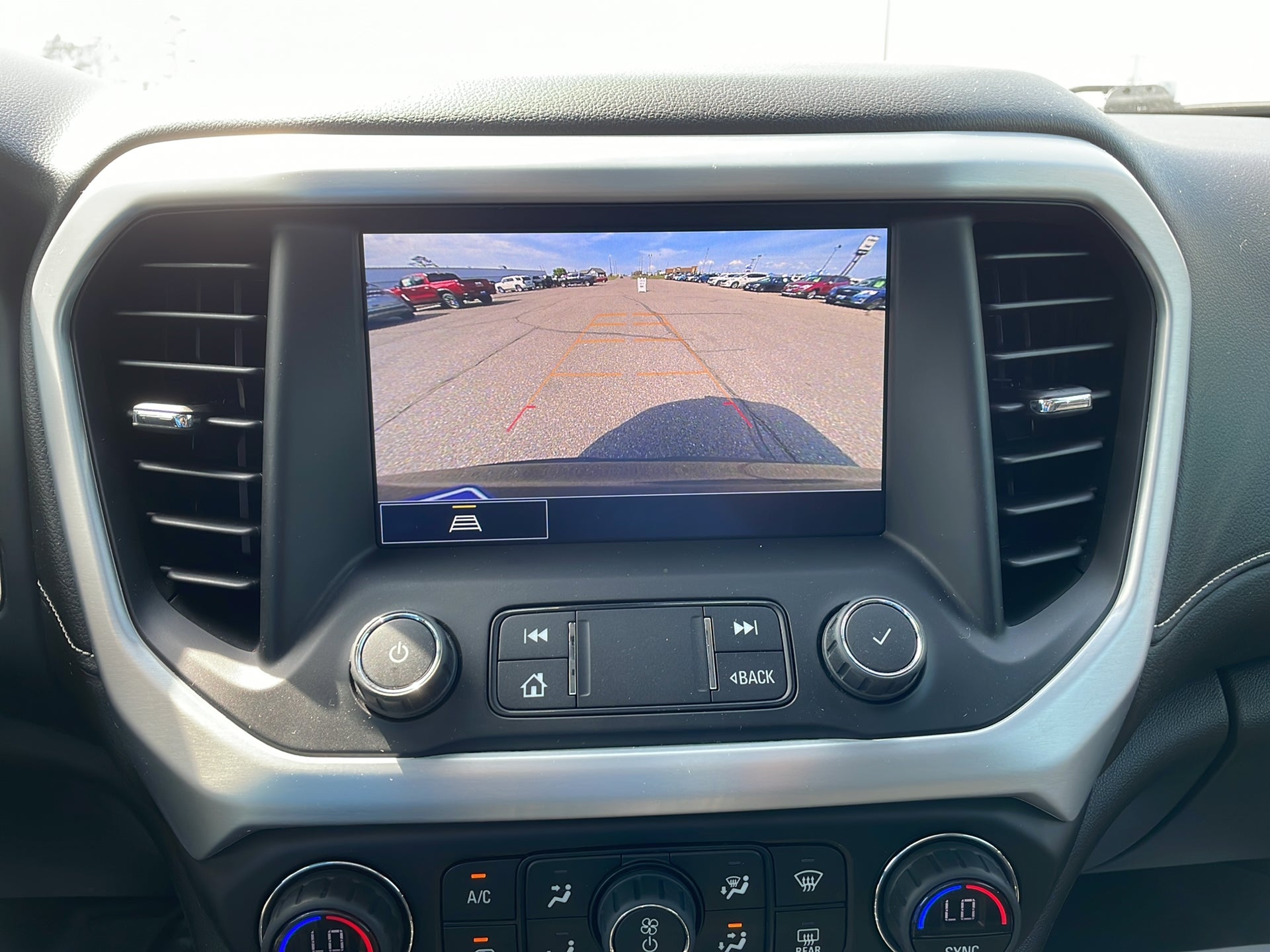 2022 GMC Acadia SLT