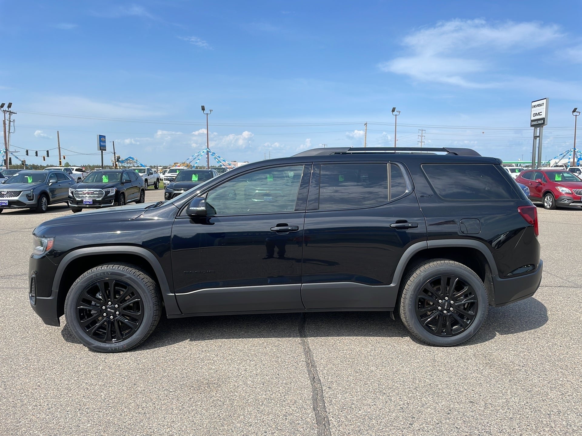 2022 GMC Acadia SLT