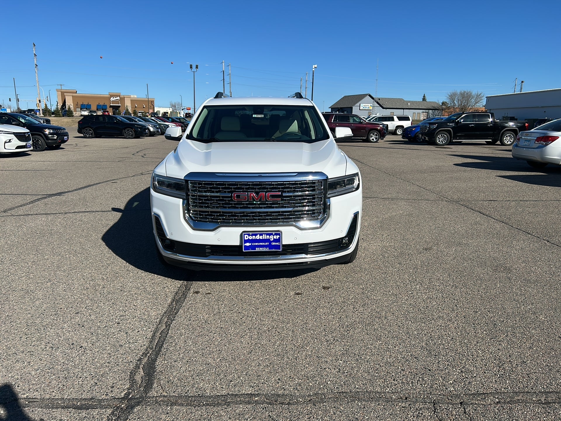 2023 GMC Acadia Denali