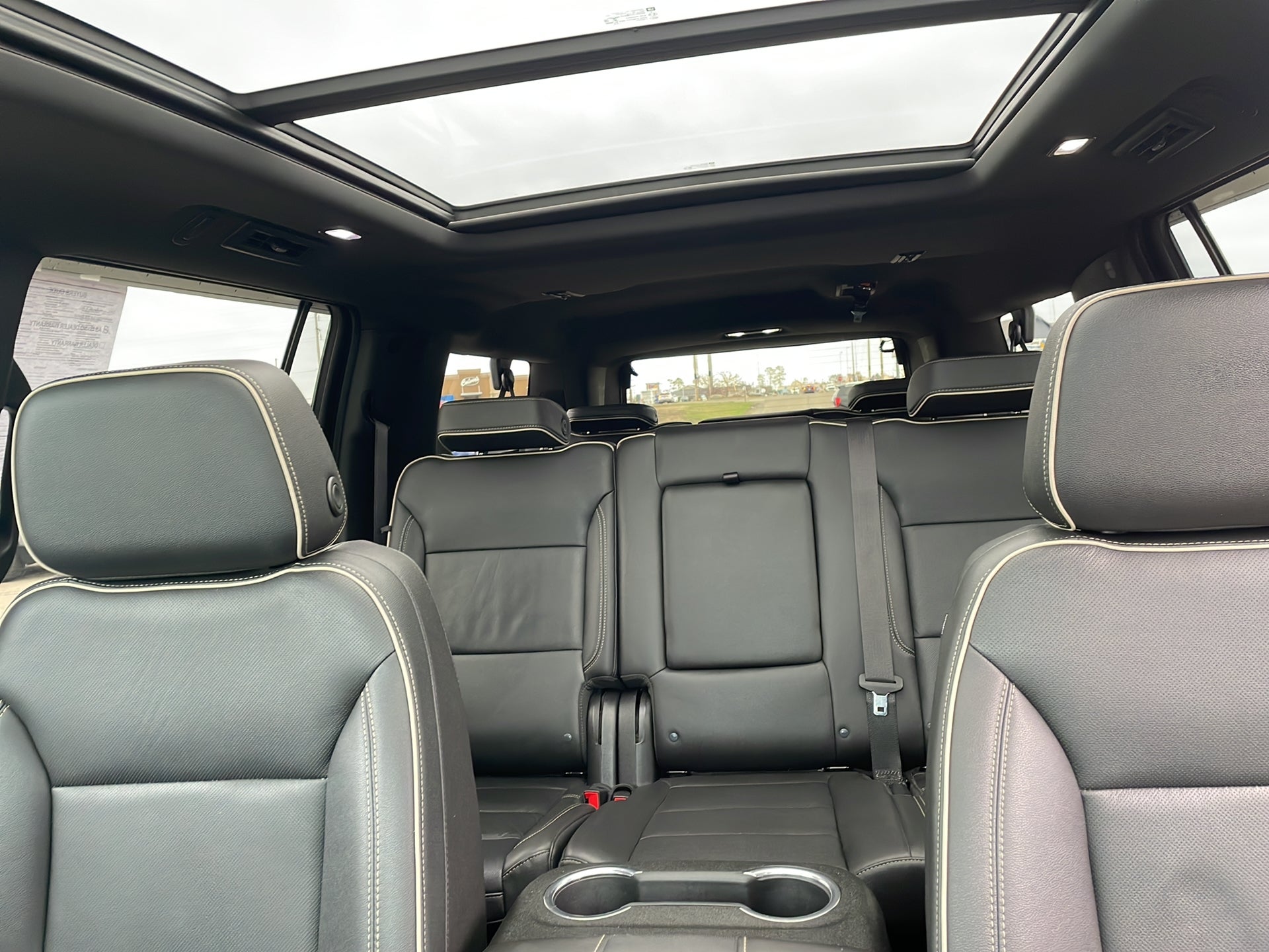 2022 GMC Yukon XL SLT