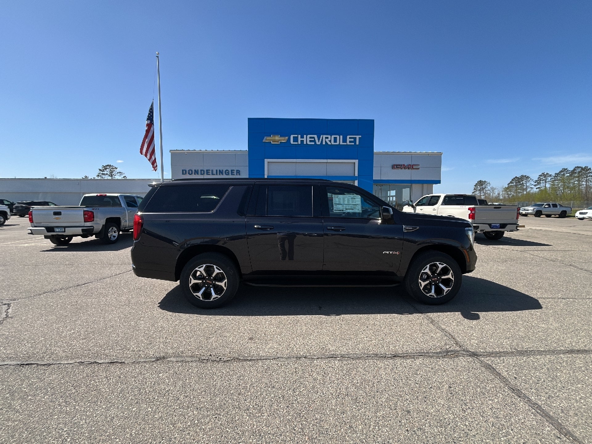 2026 GMC Yukon 4WD AT4's photo