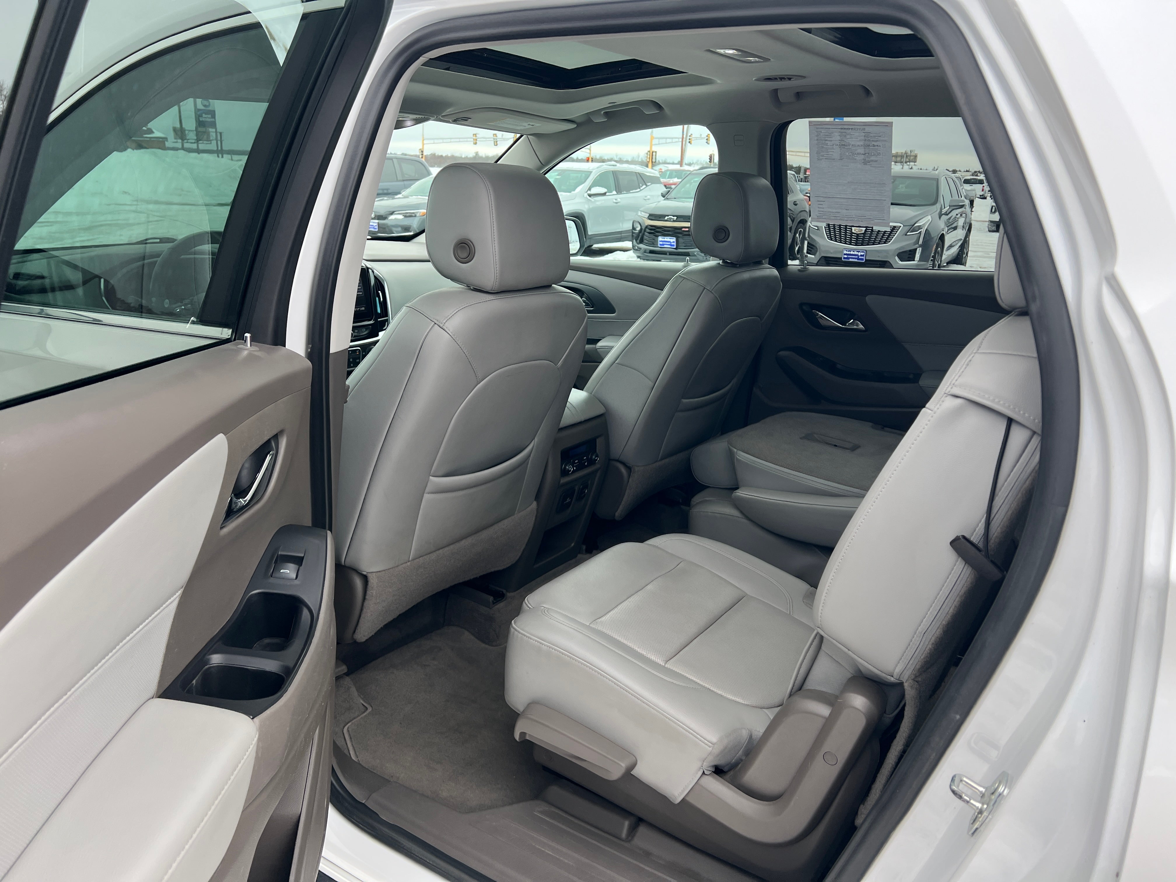 2021 Chevrolet Traverse Premier