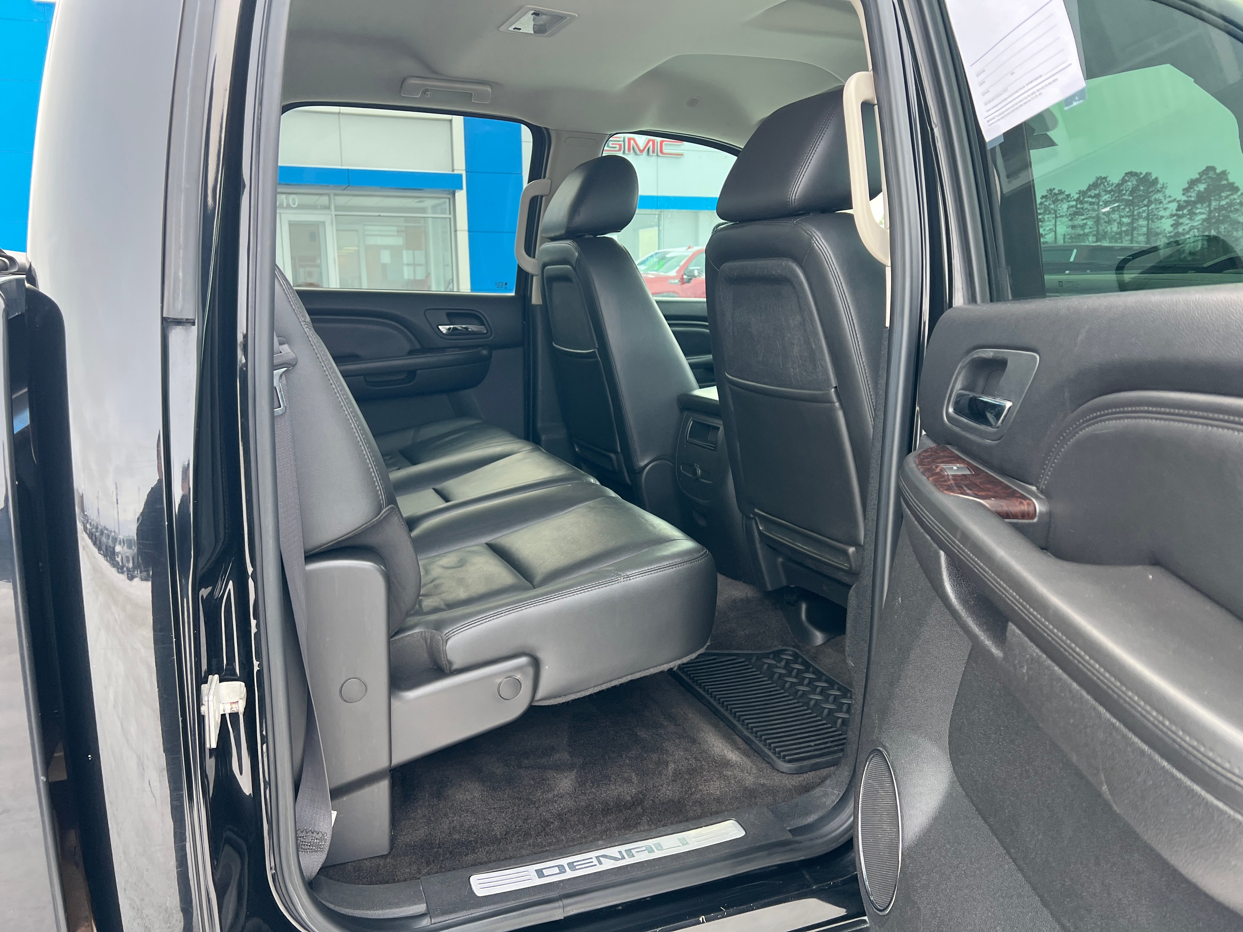 2011 GMC Sierra 2500 HD Denali