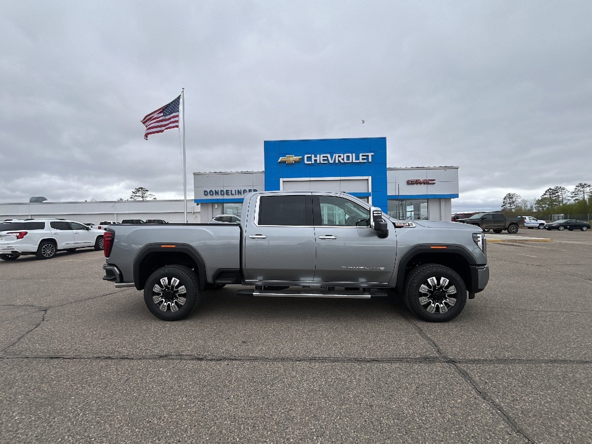 2026 GMC Sierra 4WD Crew Cab Standard Box Denali's photo
