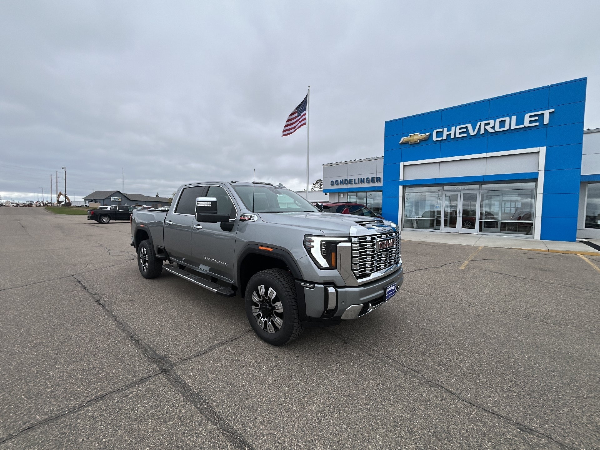 2026 GMC Sierra 3500HD Denali - Photo 8