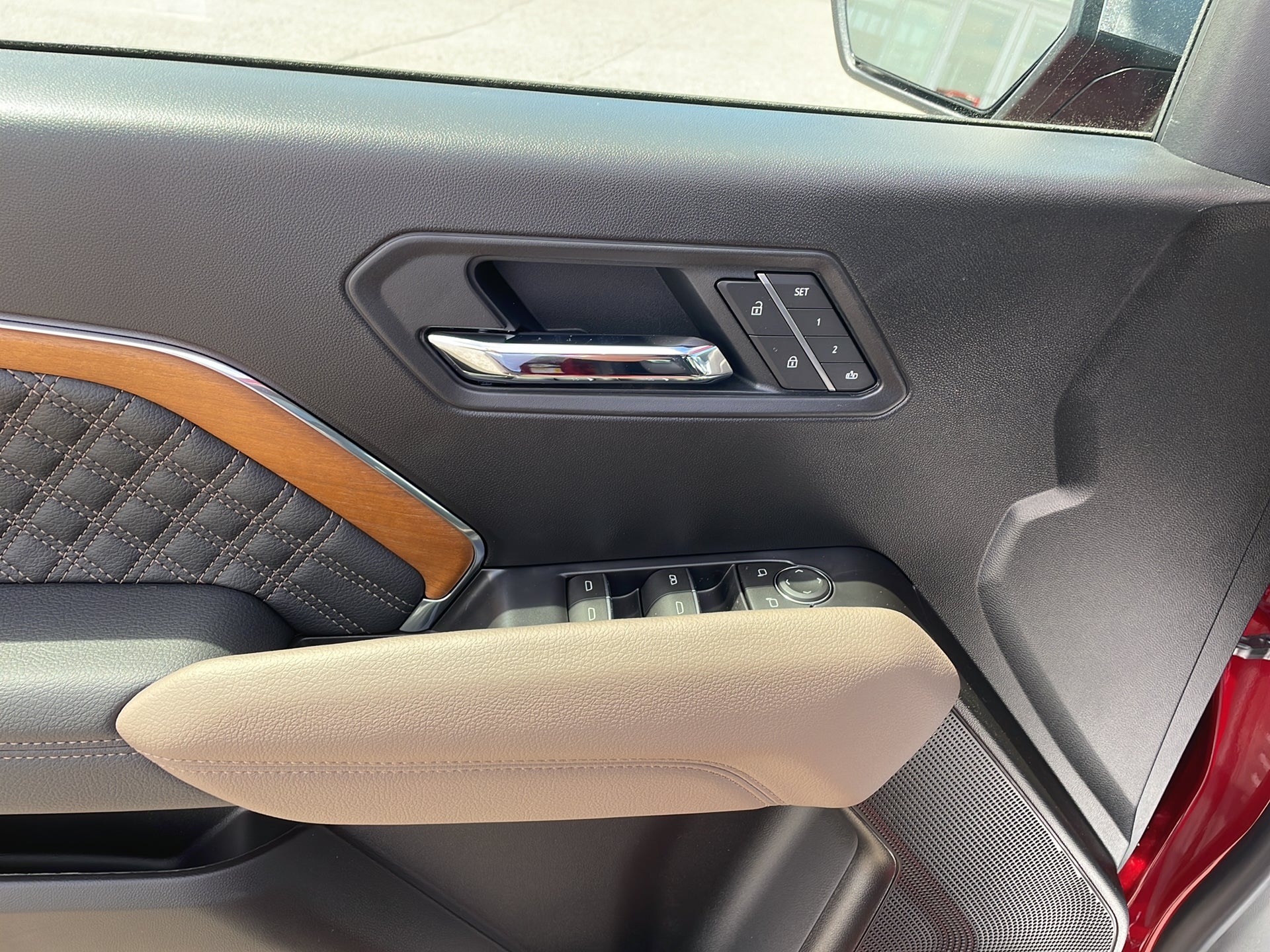 2026 GMC Canyon Denali - Photo 16