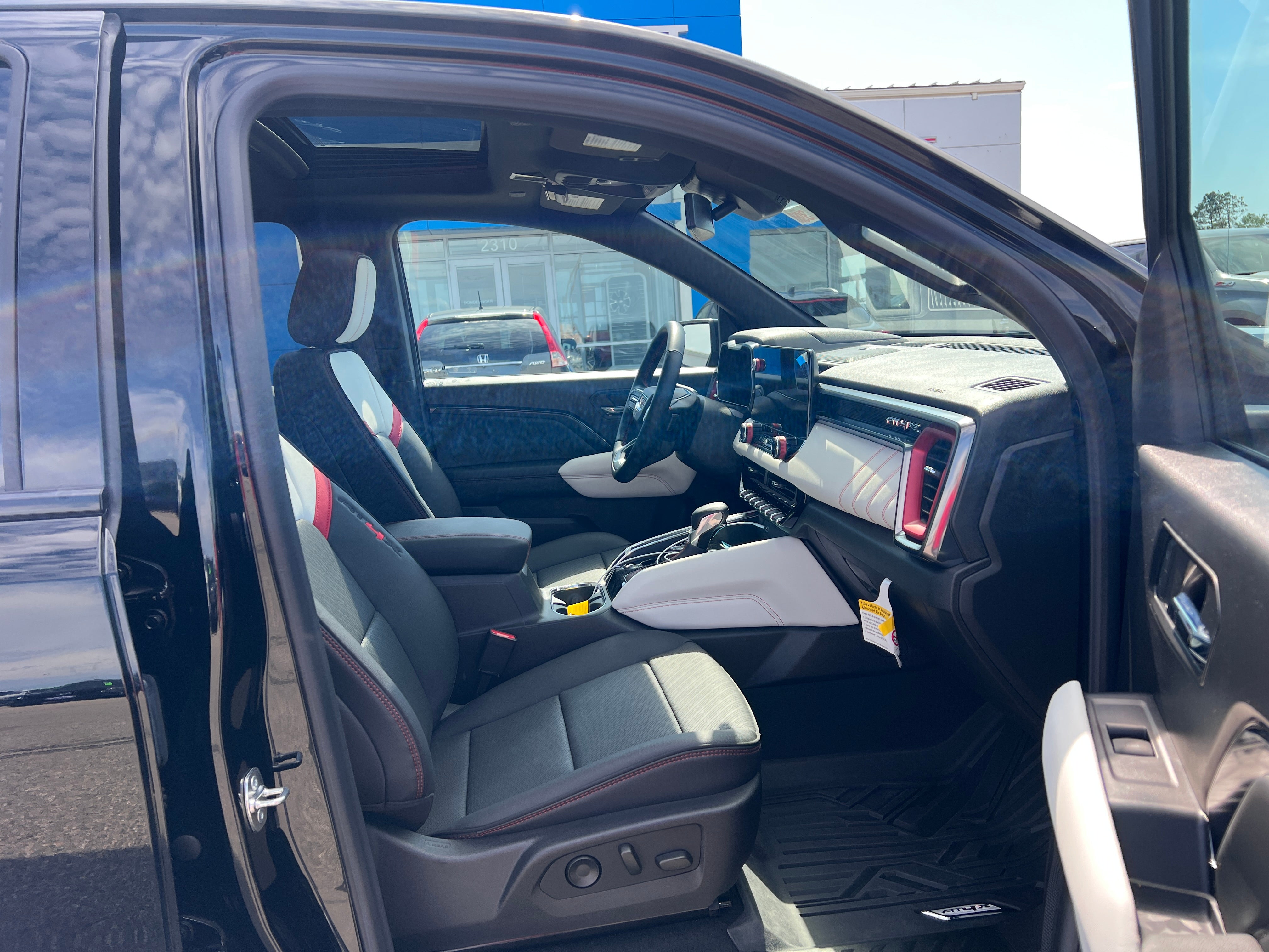 2024 GMC Canyon AT4X