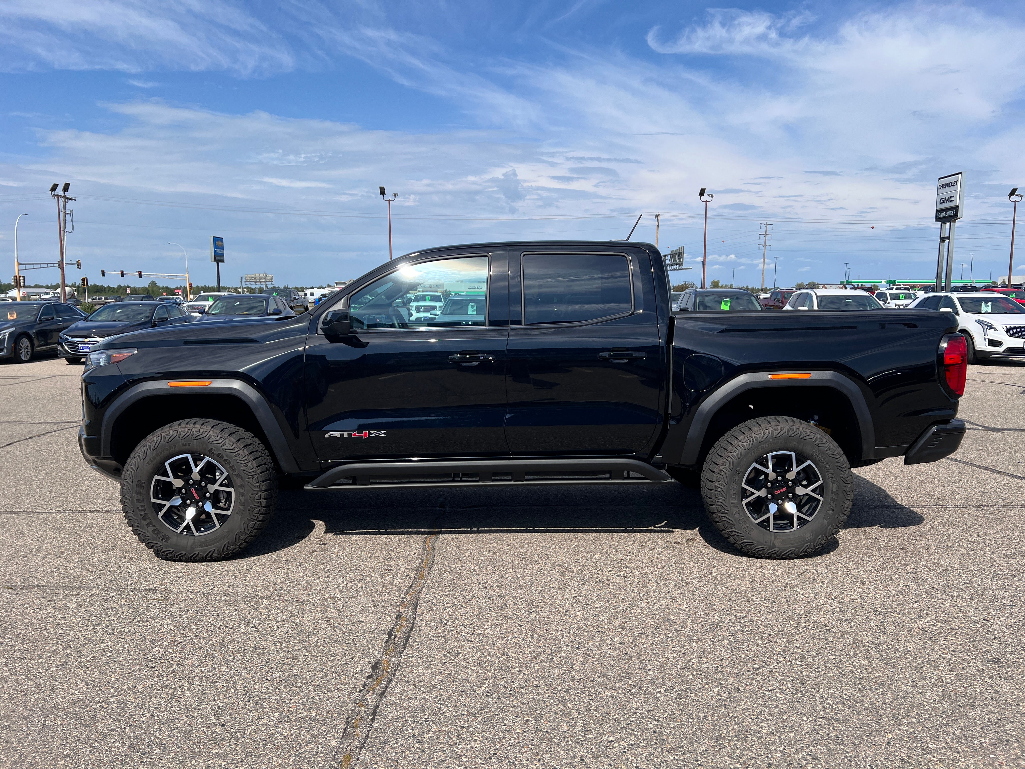 2024 GMC Canyon AT4X