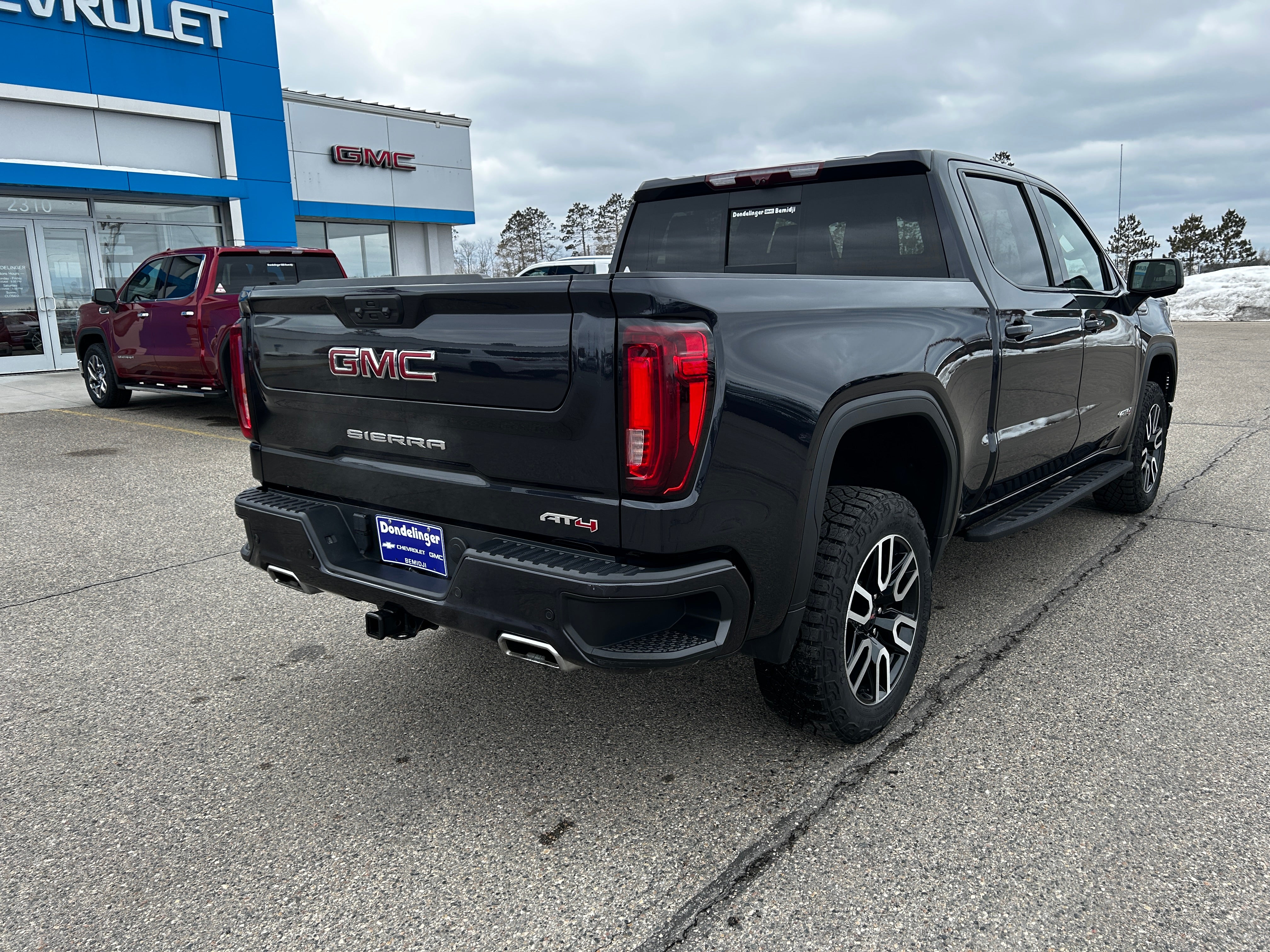 Used 2022 GMC Sierra 1500 AT4 with VIN 1GTPUEEL3NZ645943 for sale in Bemidji, Minnesota