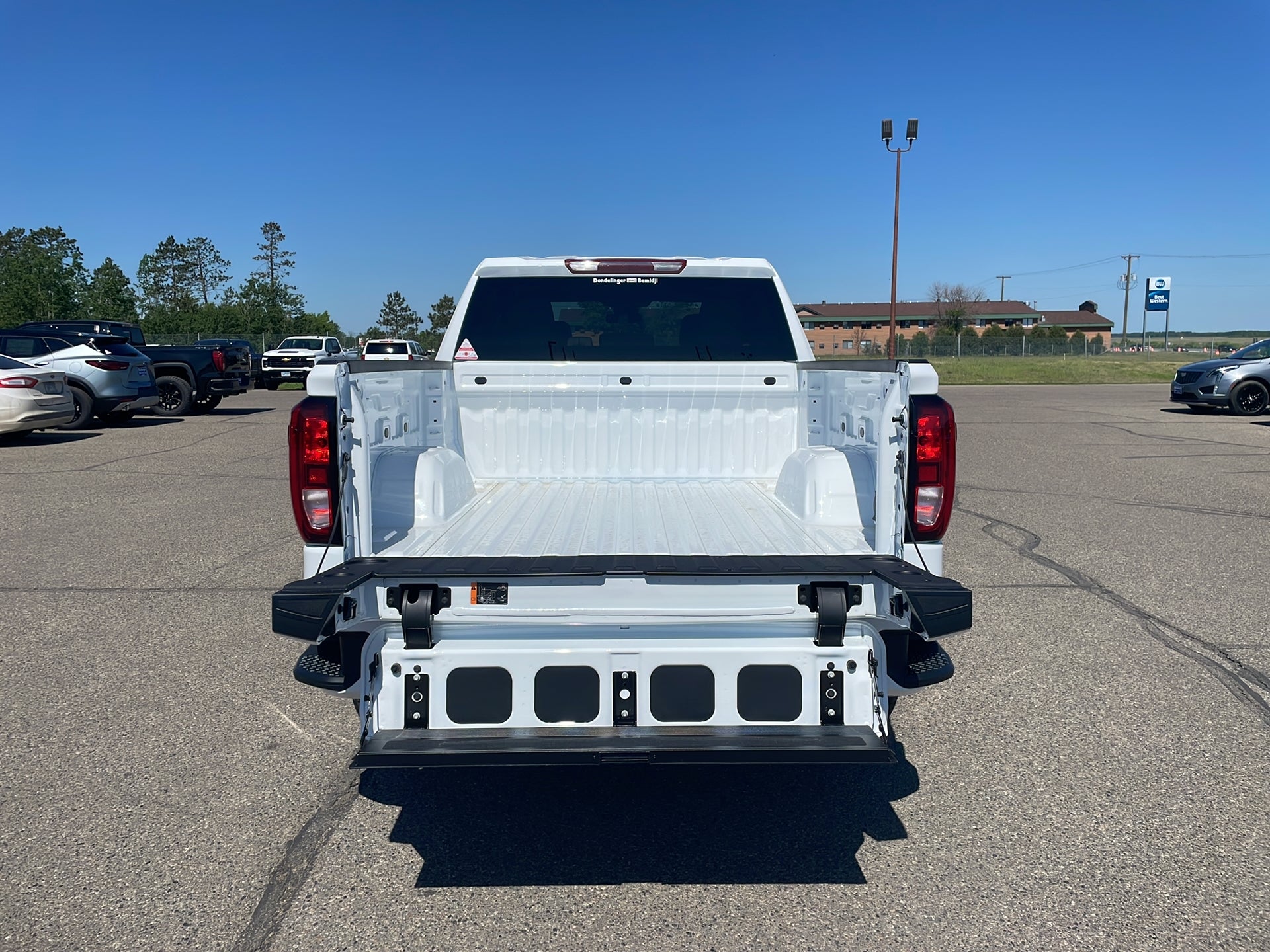2026 GMC Sierra 1500 Elevation - Photo 12