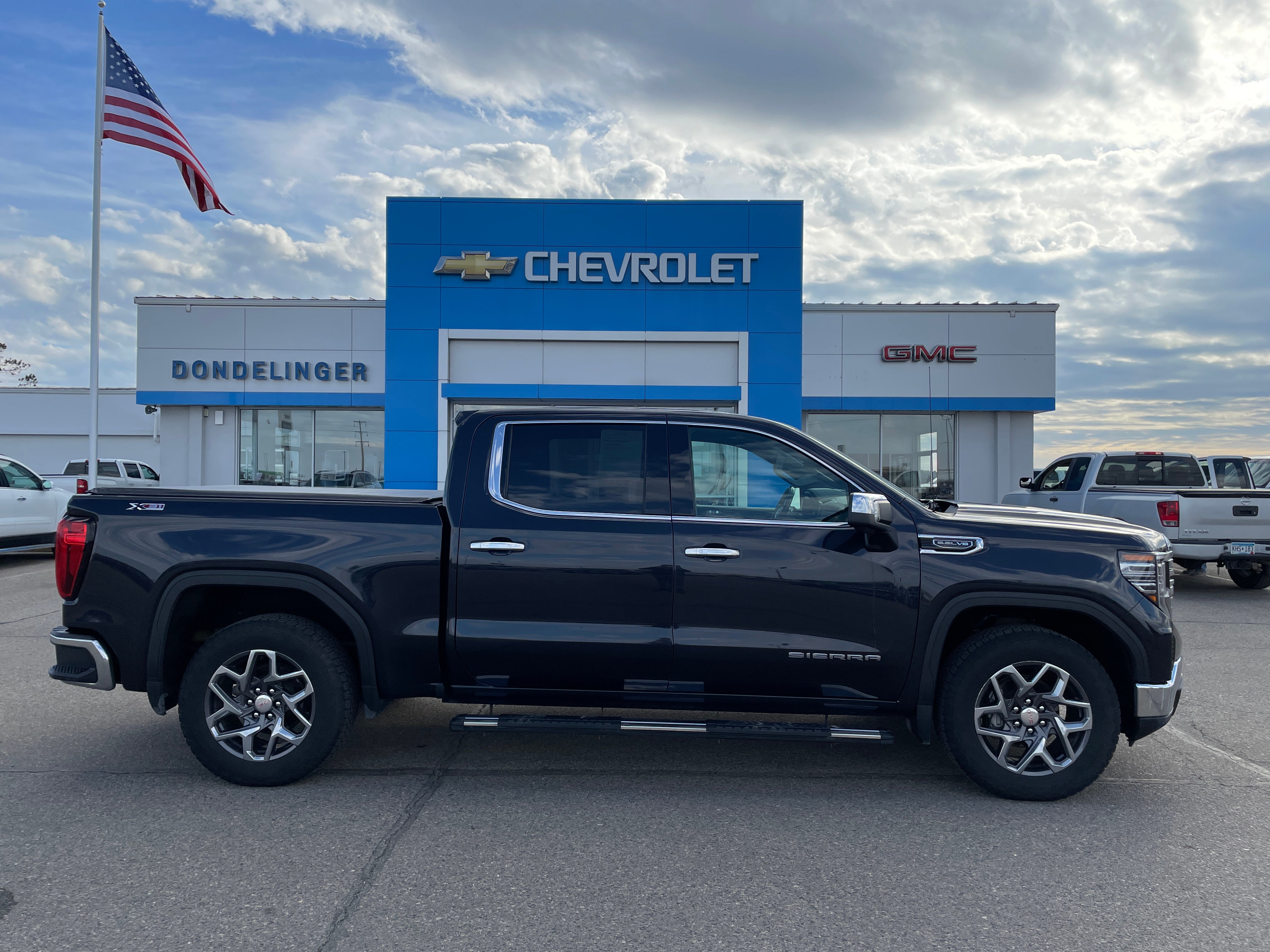 2023 GMC Sierra 1500 SLT