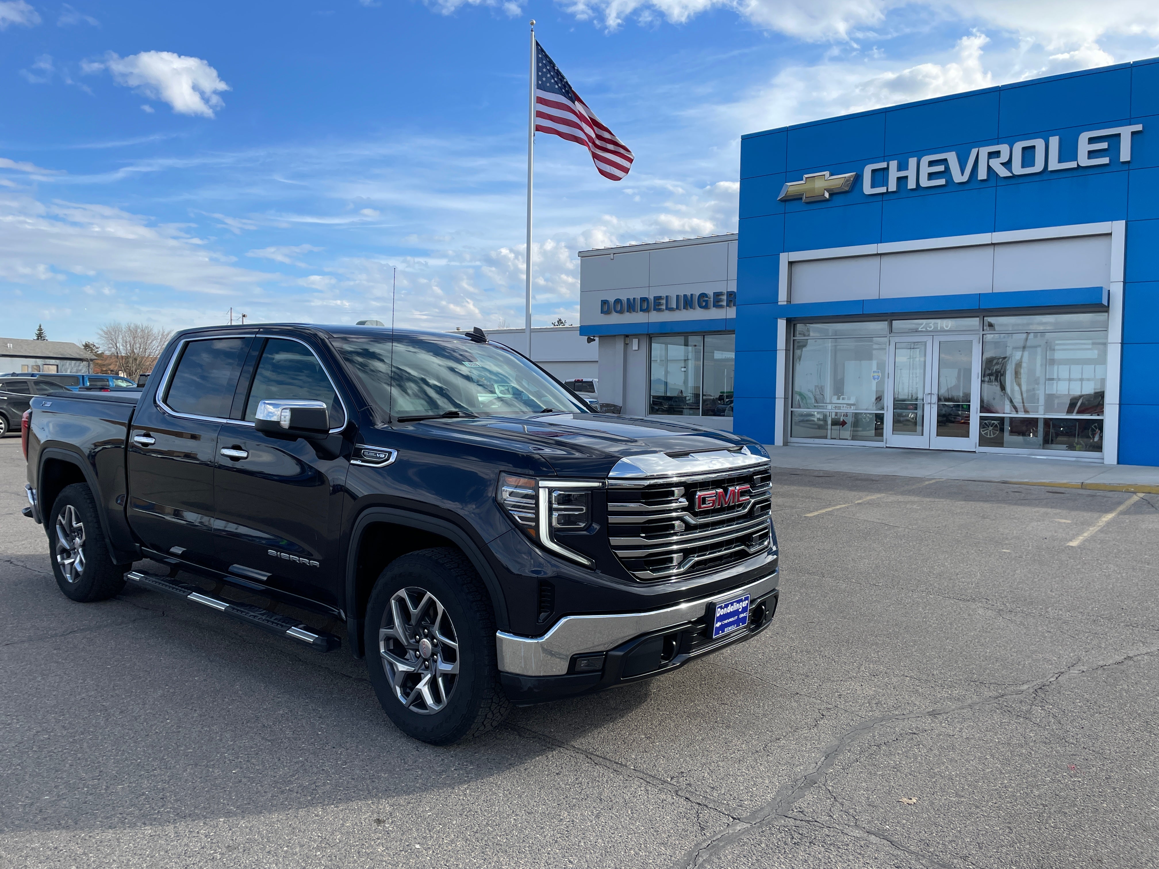 2023 GMC Sierra 1500 SLT