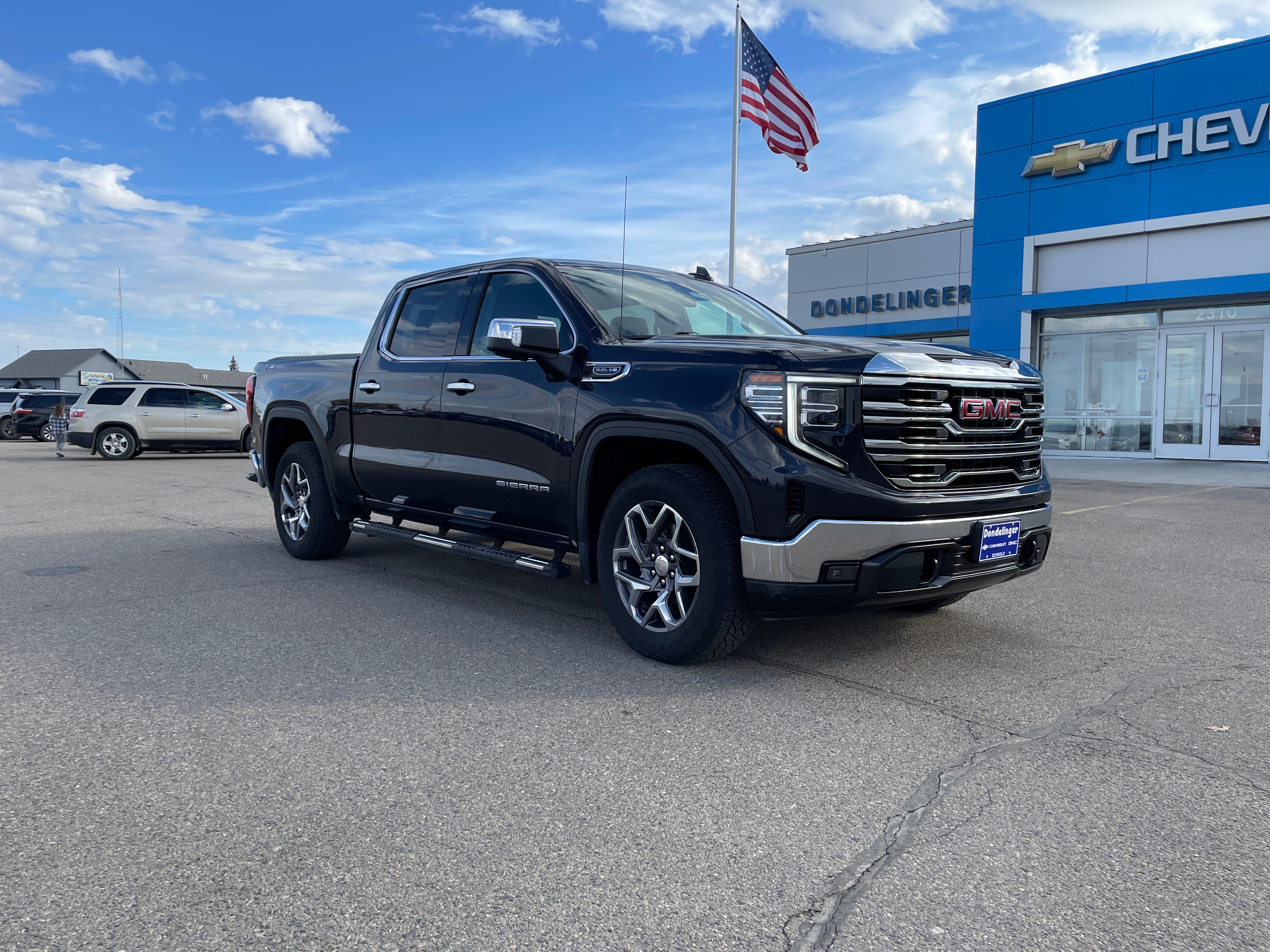 2023 GMC Sierra 1500 SLT