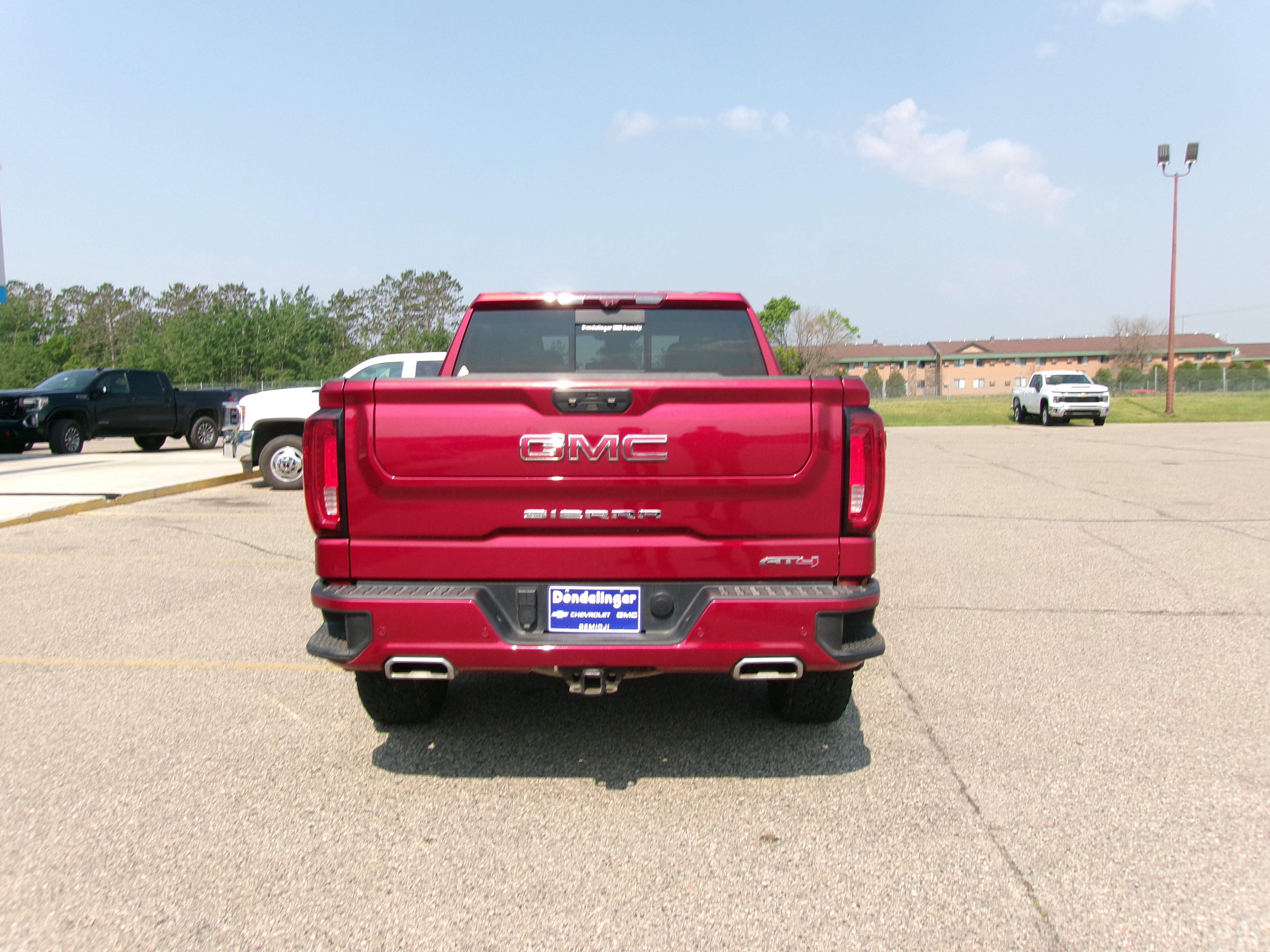 2023 GMC Sierra 1500 AT4