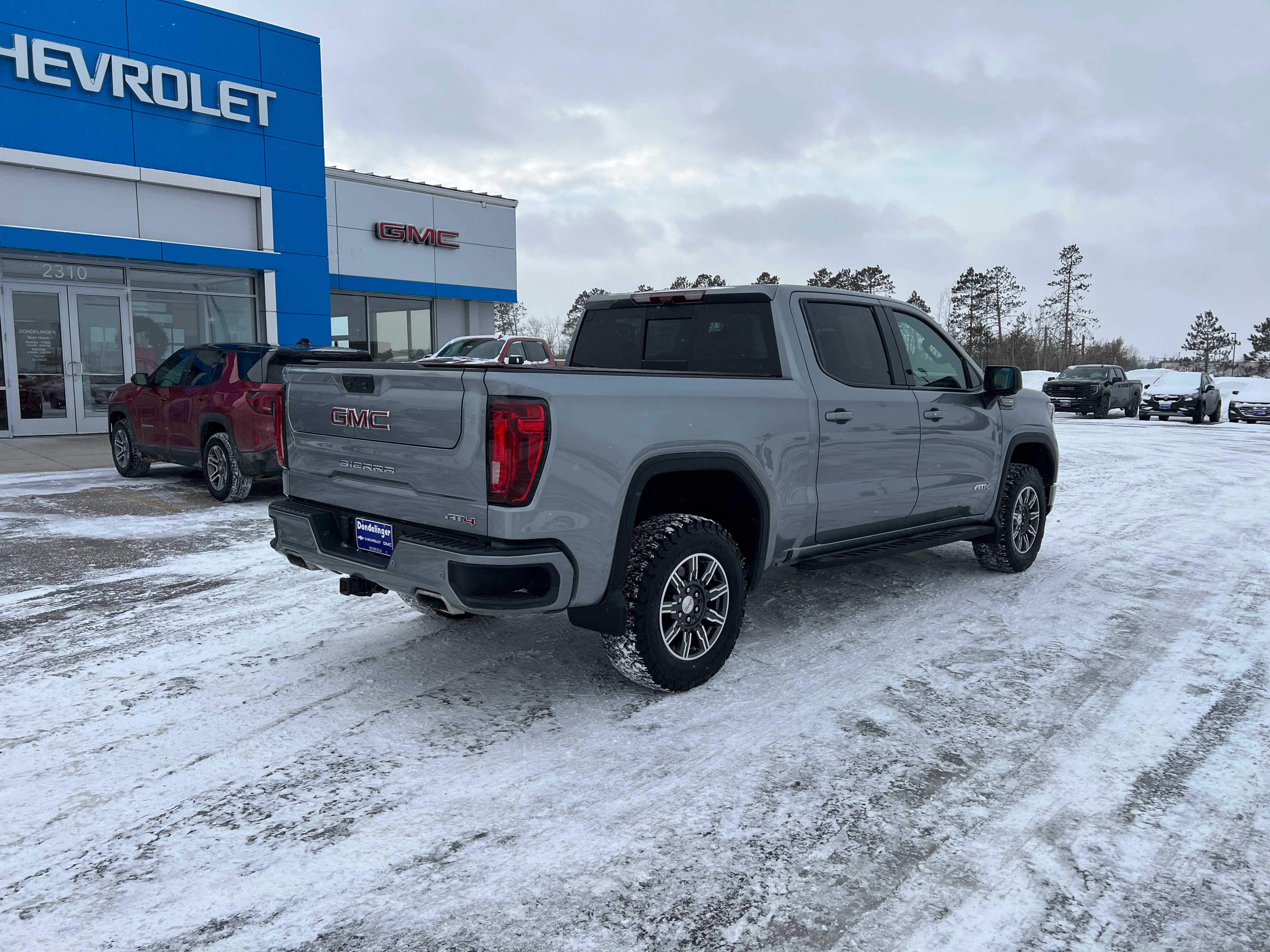 2024 GMC Sierra 1500 AT4