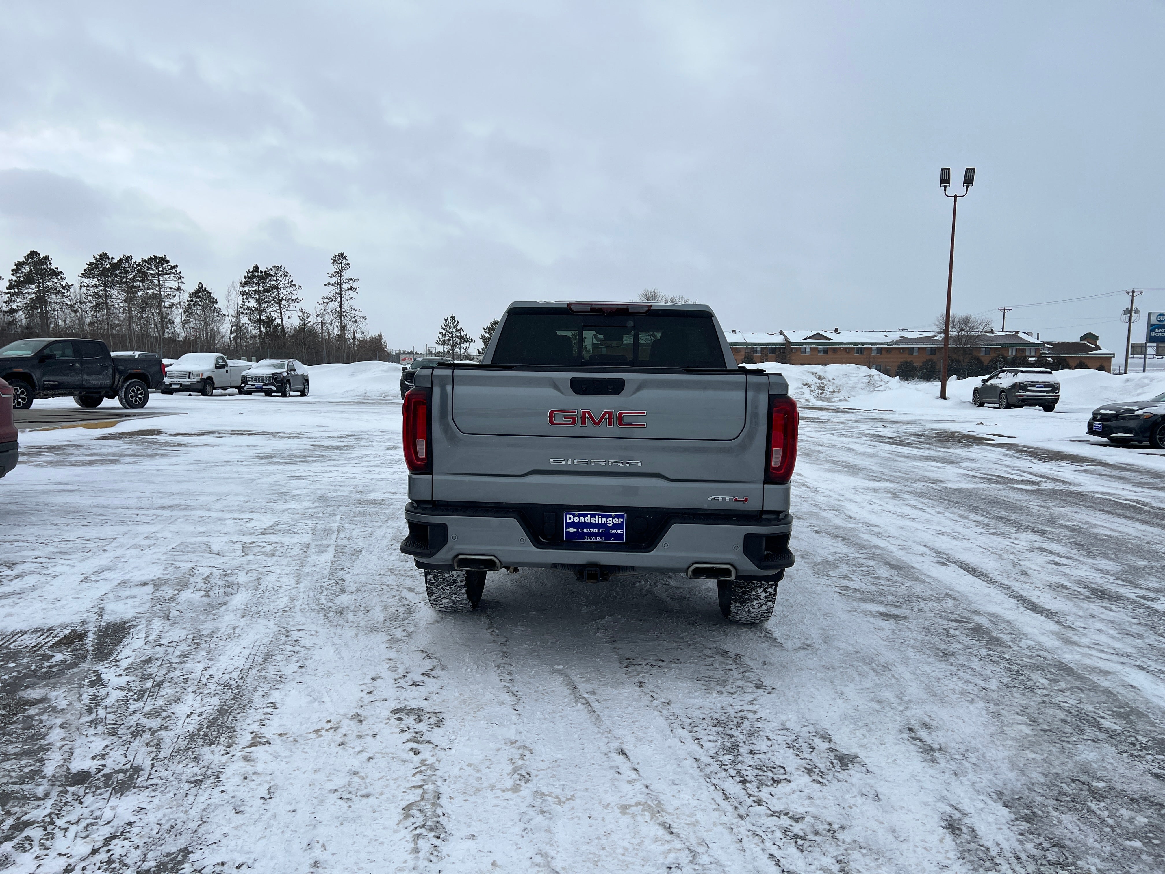 2024 GMC Sierra 1500 AT4