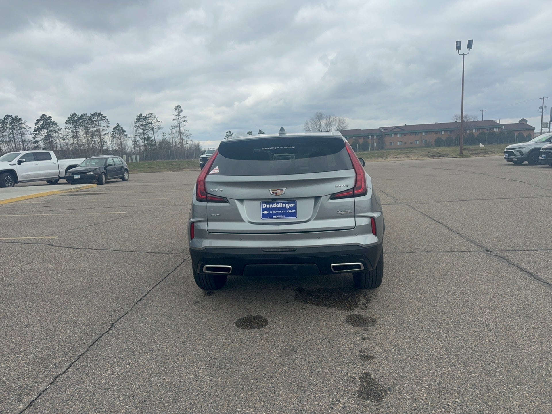 2024 Cadillac XT4 Premium Luxury