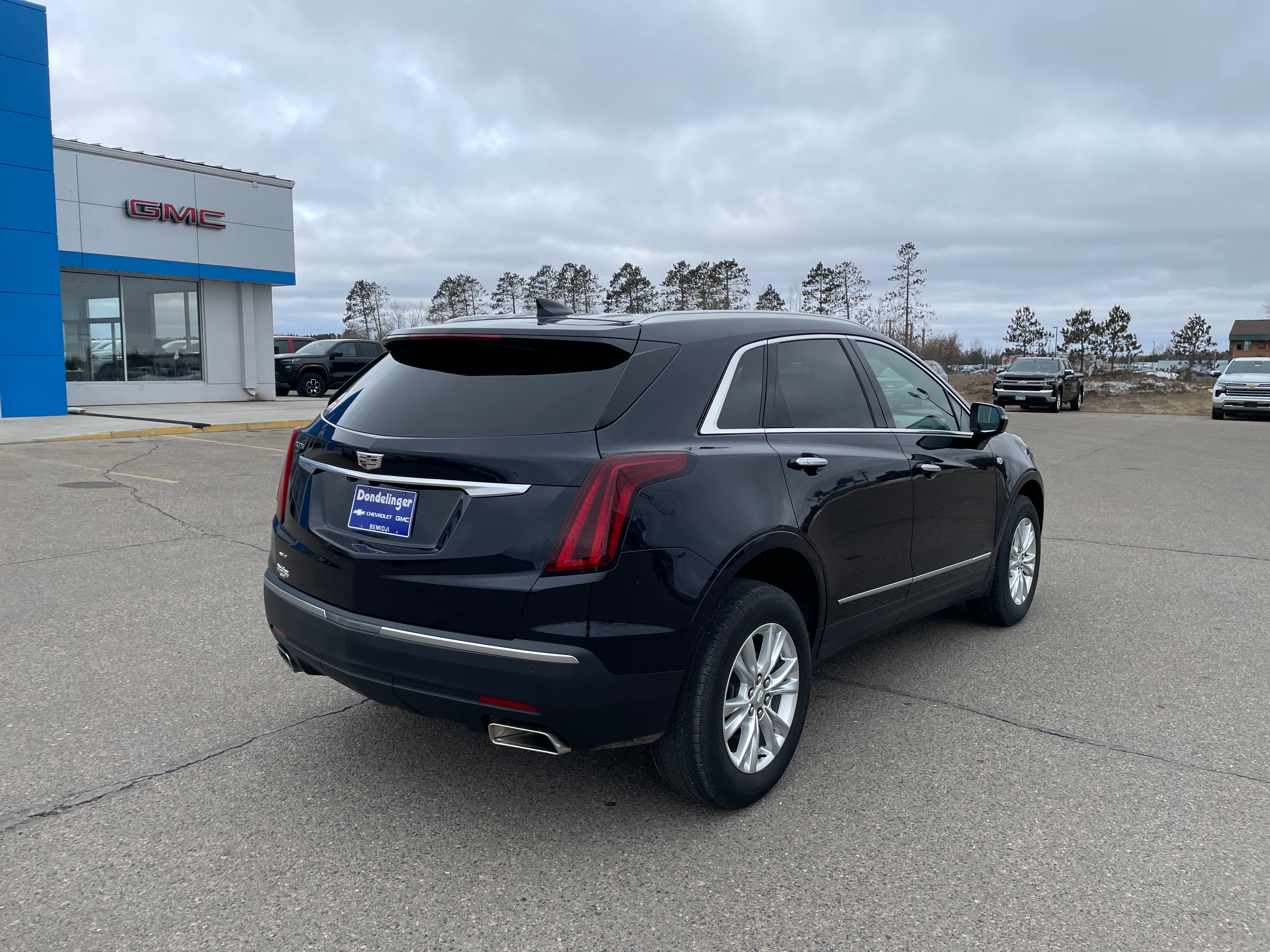 Used 2021 Cadillac XT5 Luxury with VIN 1GYKNBR41MZ127993 for sale in Bemidji, Minnesota