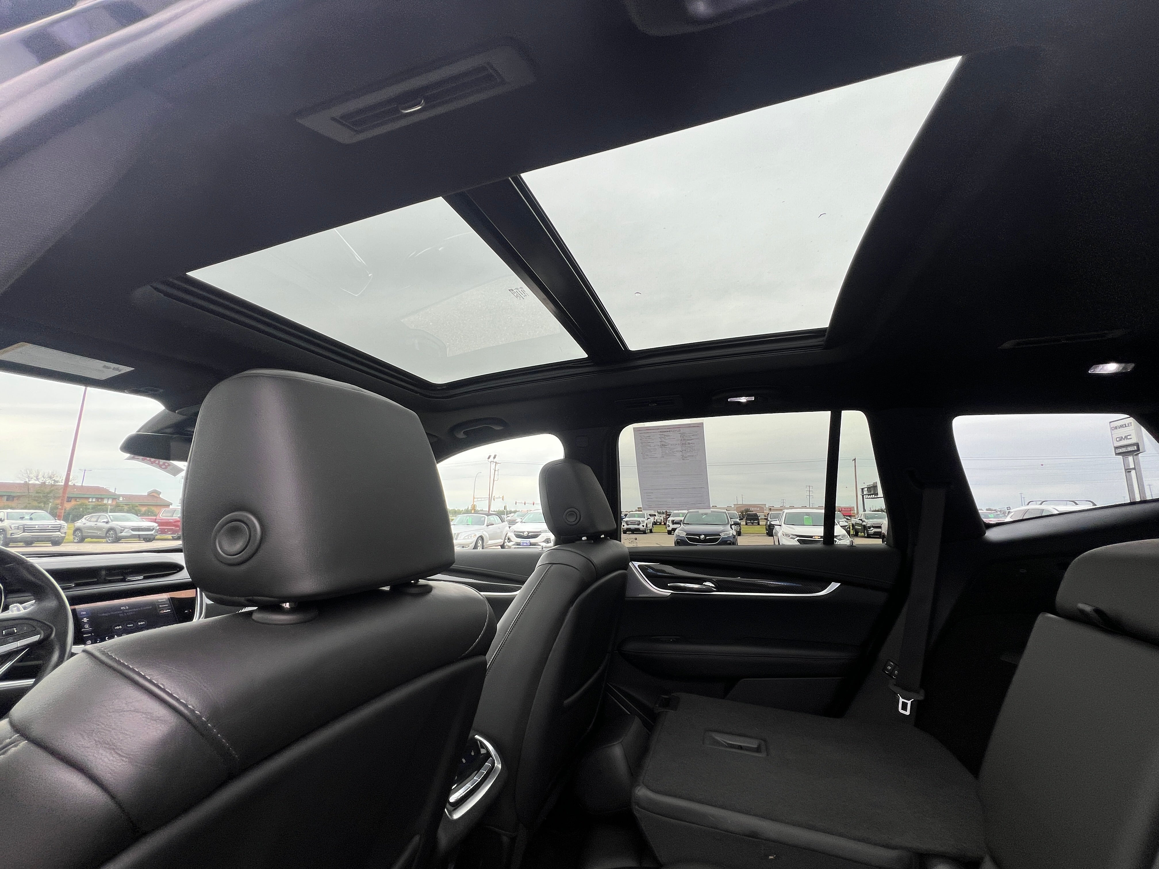 2023 Cadillac XT6 Sport