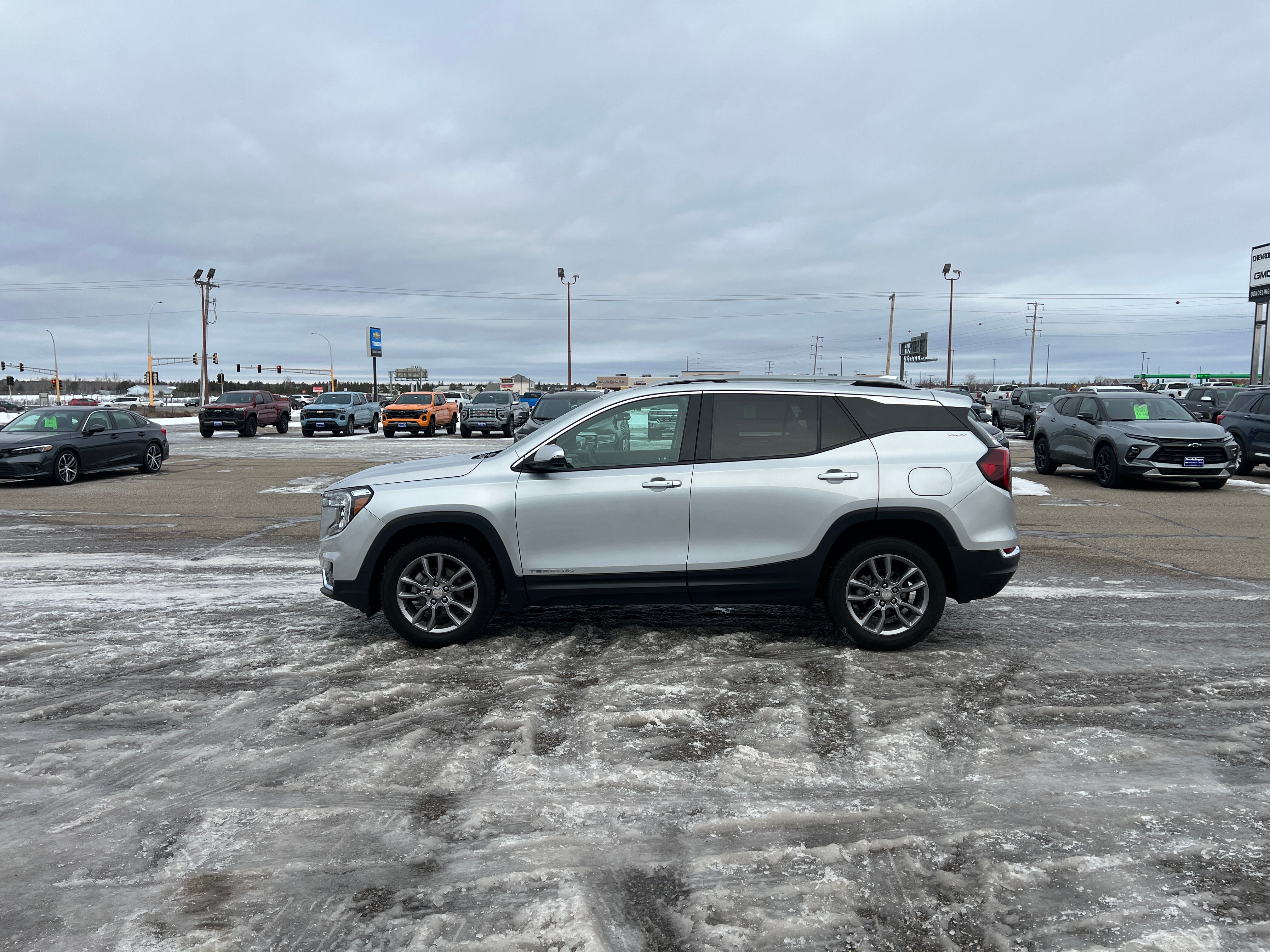 2022 GMC Terrain SLT