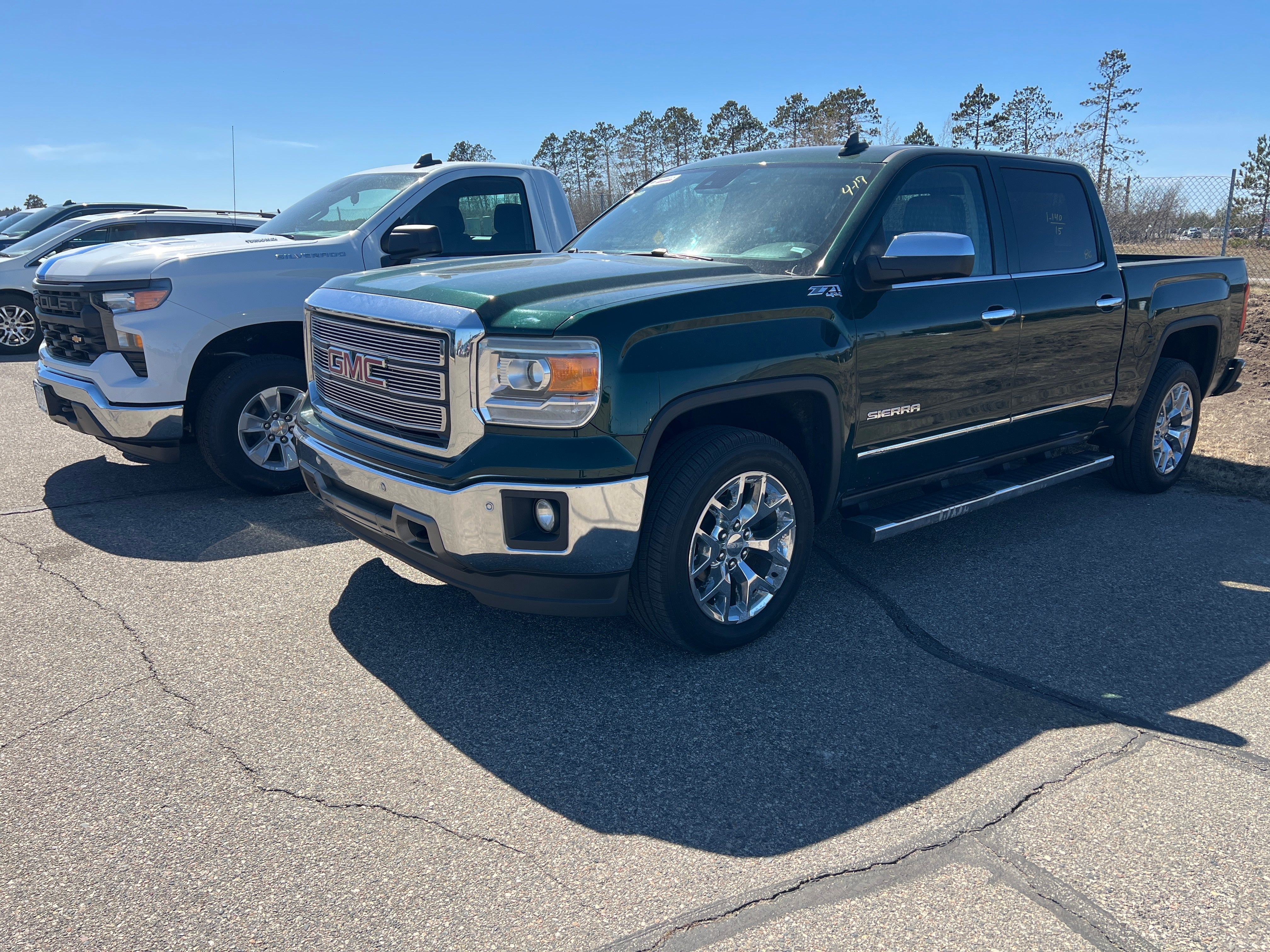 2015 GMC Sierra 4WD Crew Cab SLT SWB's photo