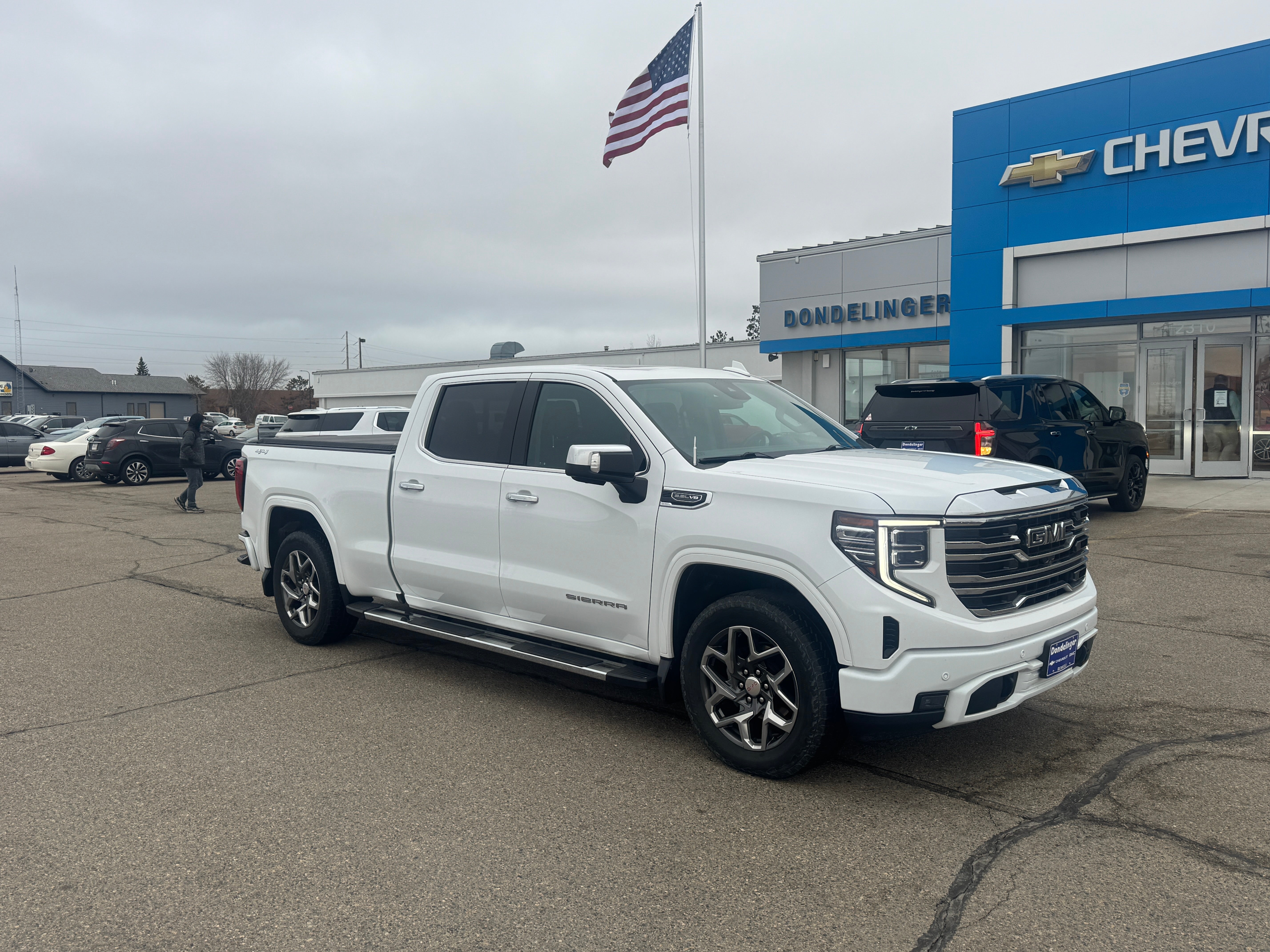 Used 2023 GMC Sierra 1500 SLT with VIN 3GTUUDED0PG329859 for sale in Bemidji, Minnesota