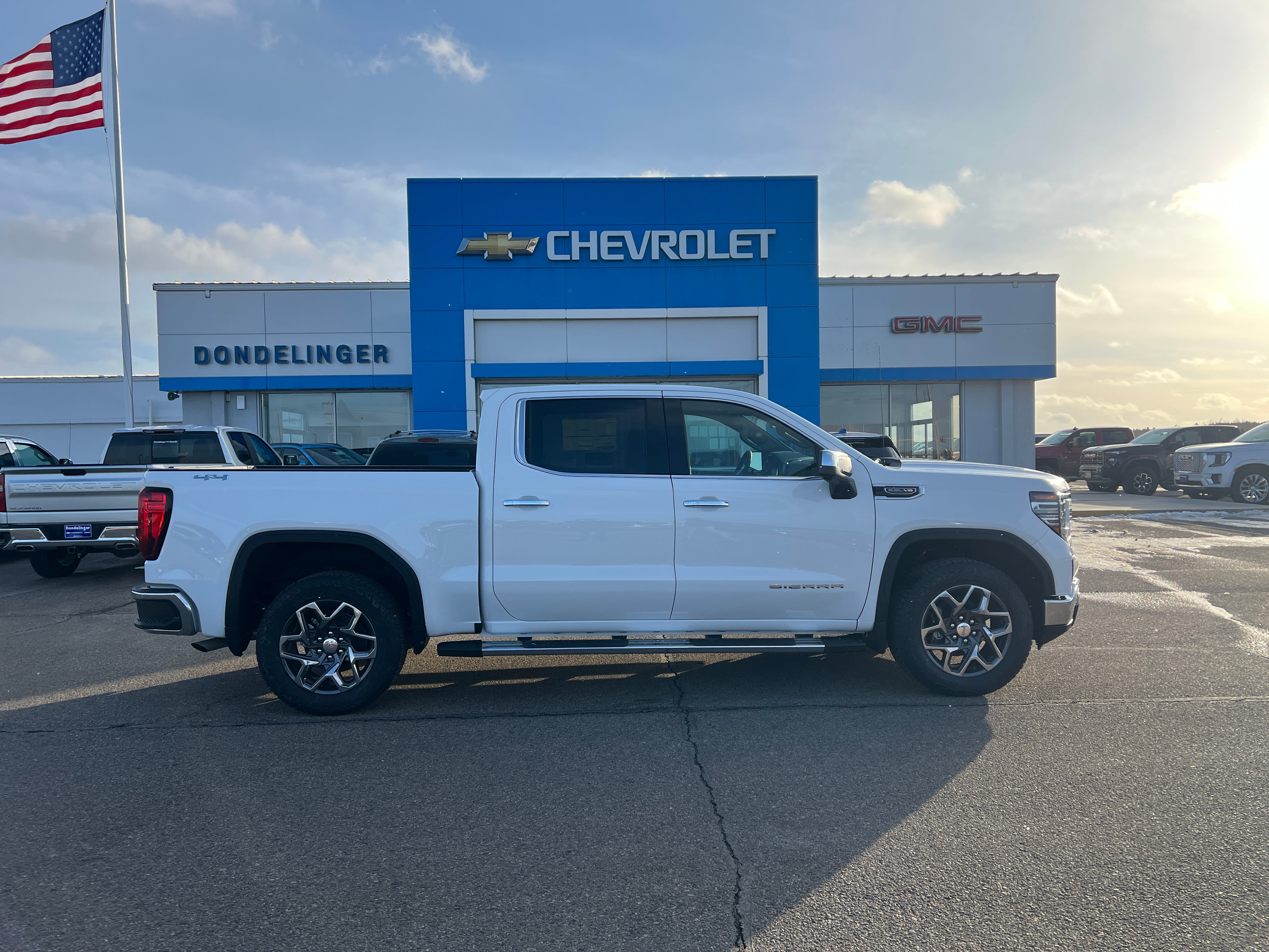 2026 GMC Sierra 1500 SLT