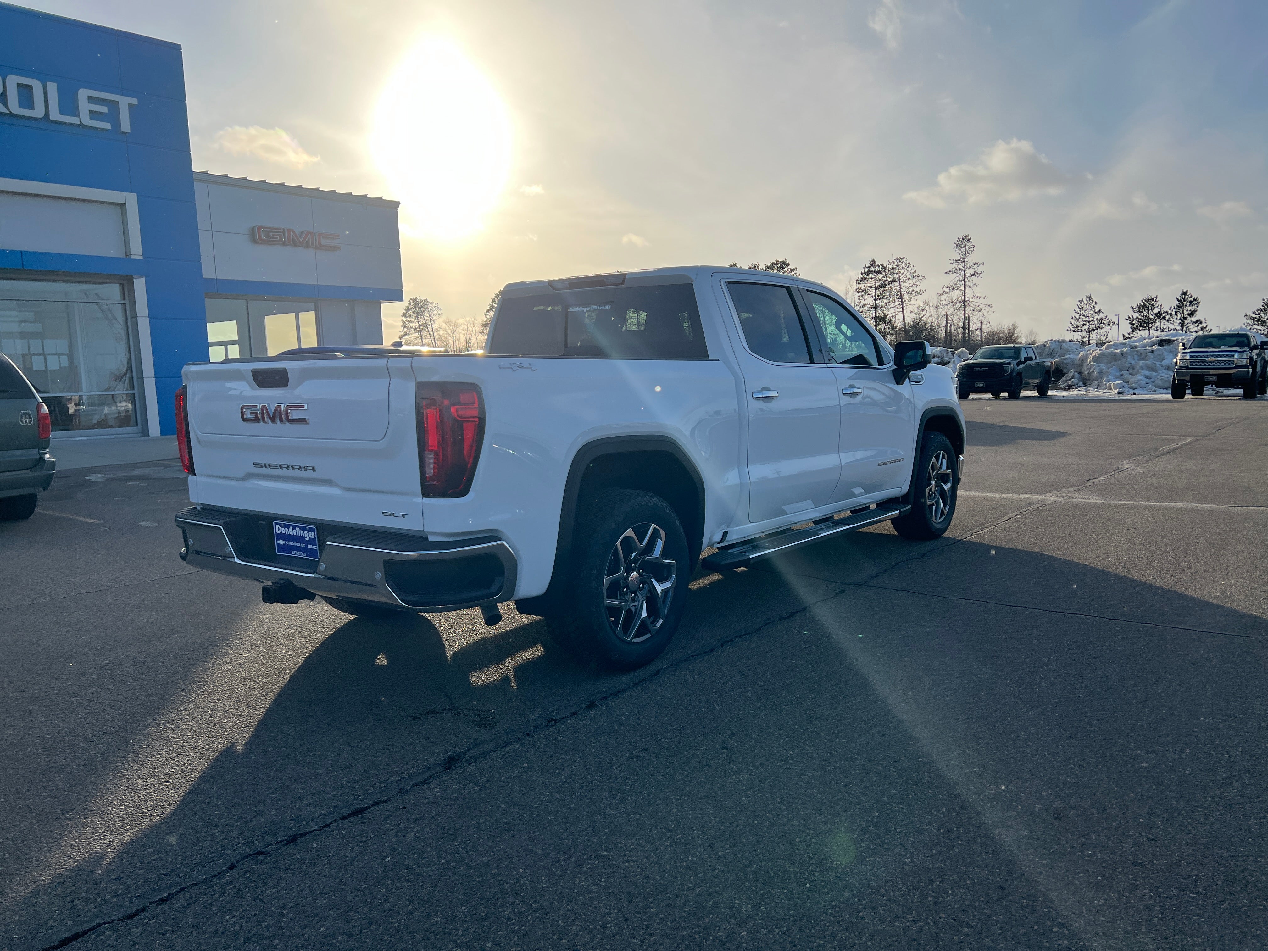 2026 GMC Sierra 1500 SLT