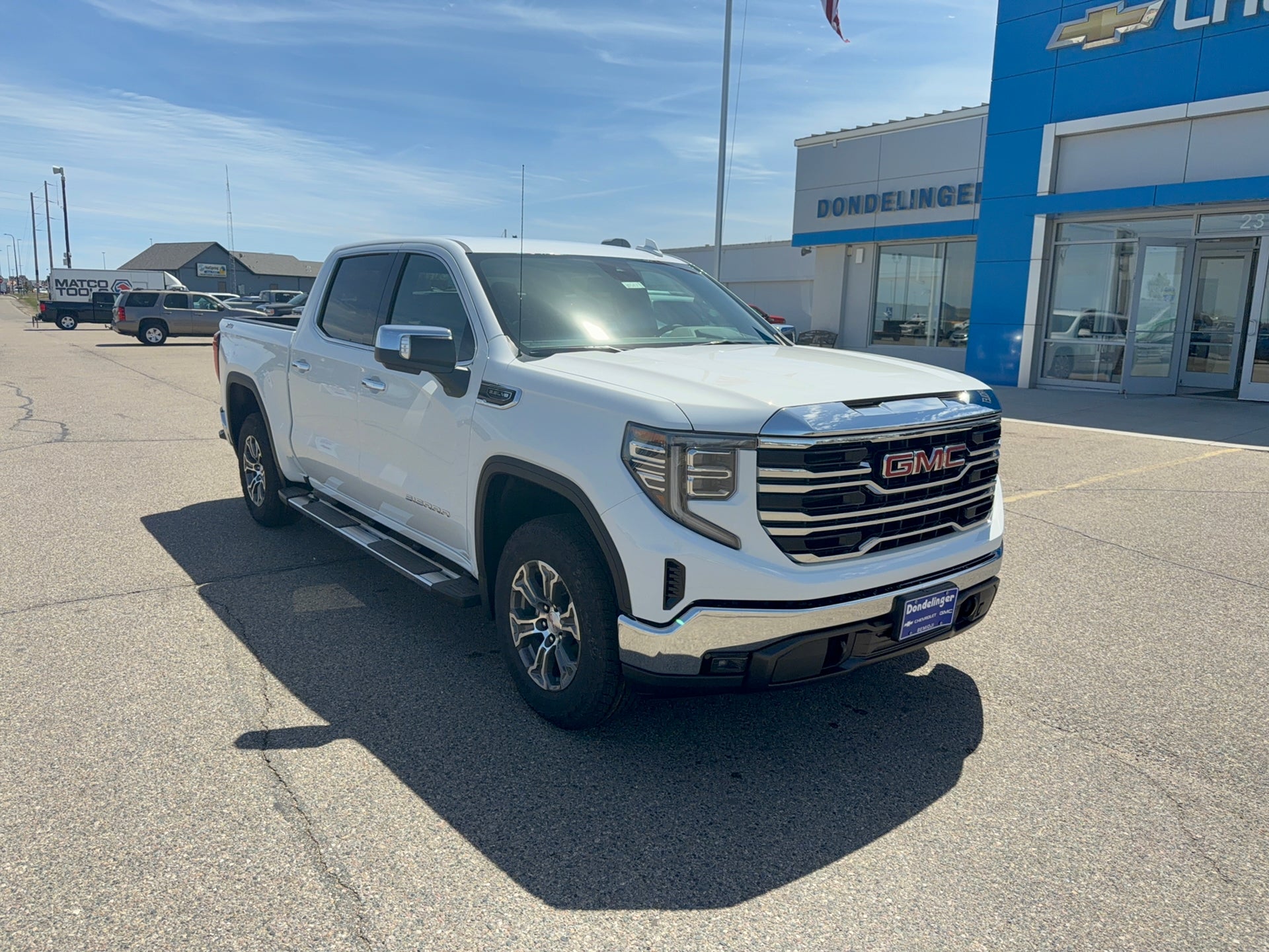 2026 GMC Sierra 1500 SLT
