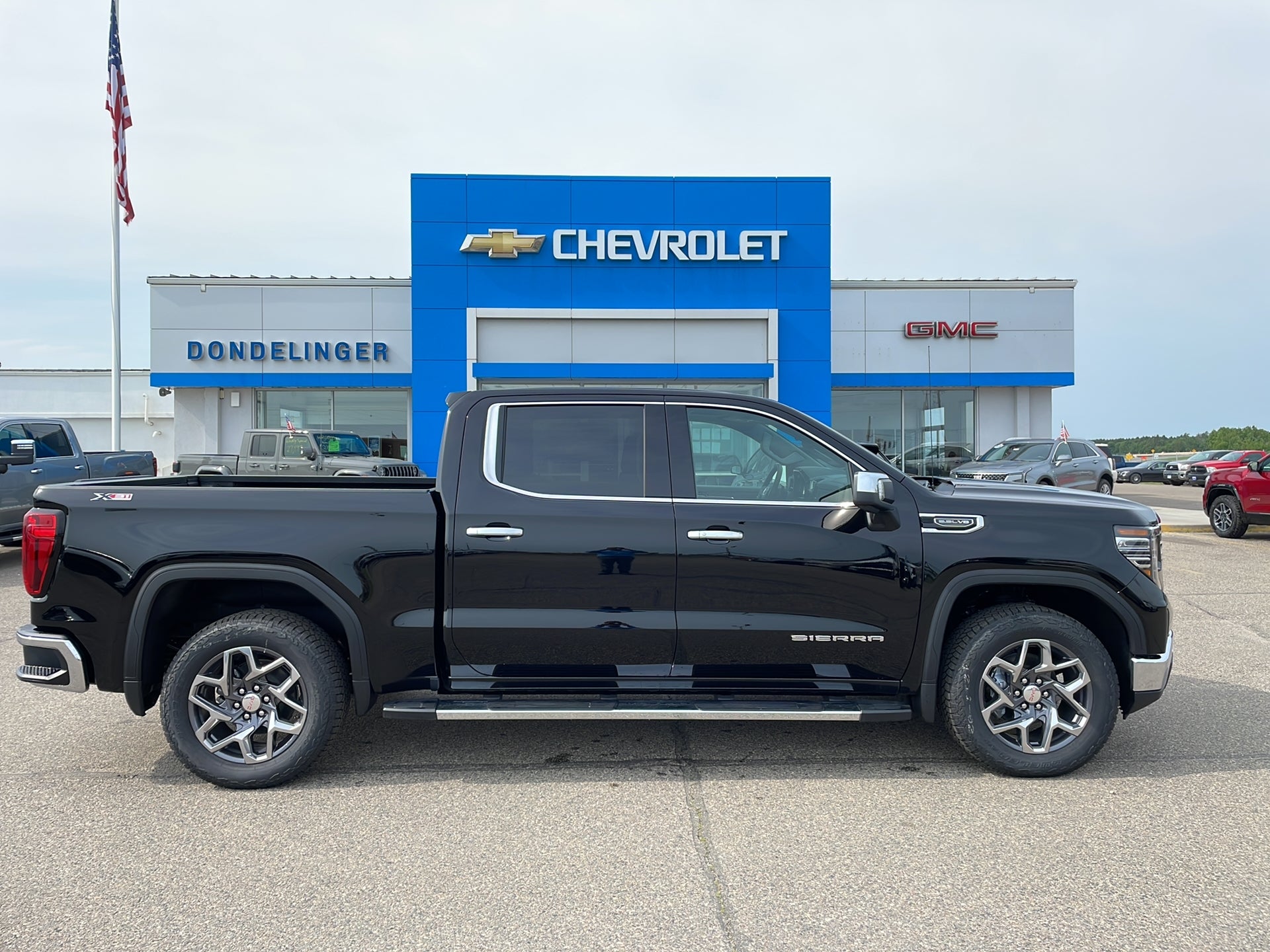 2026 GMC Sierra 1500 SLT