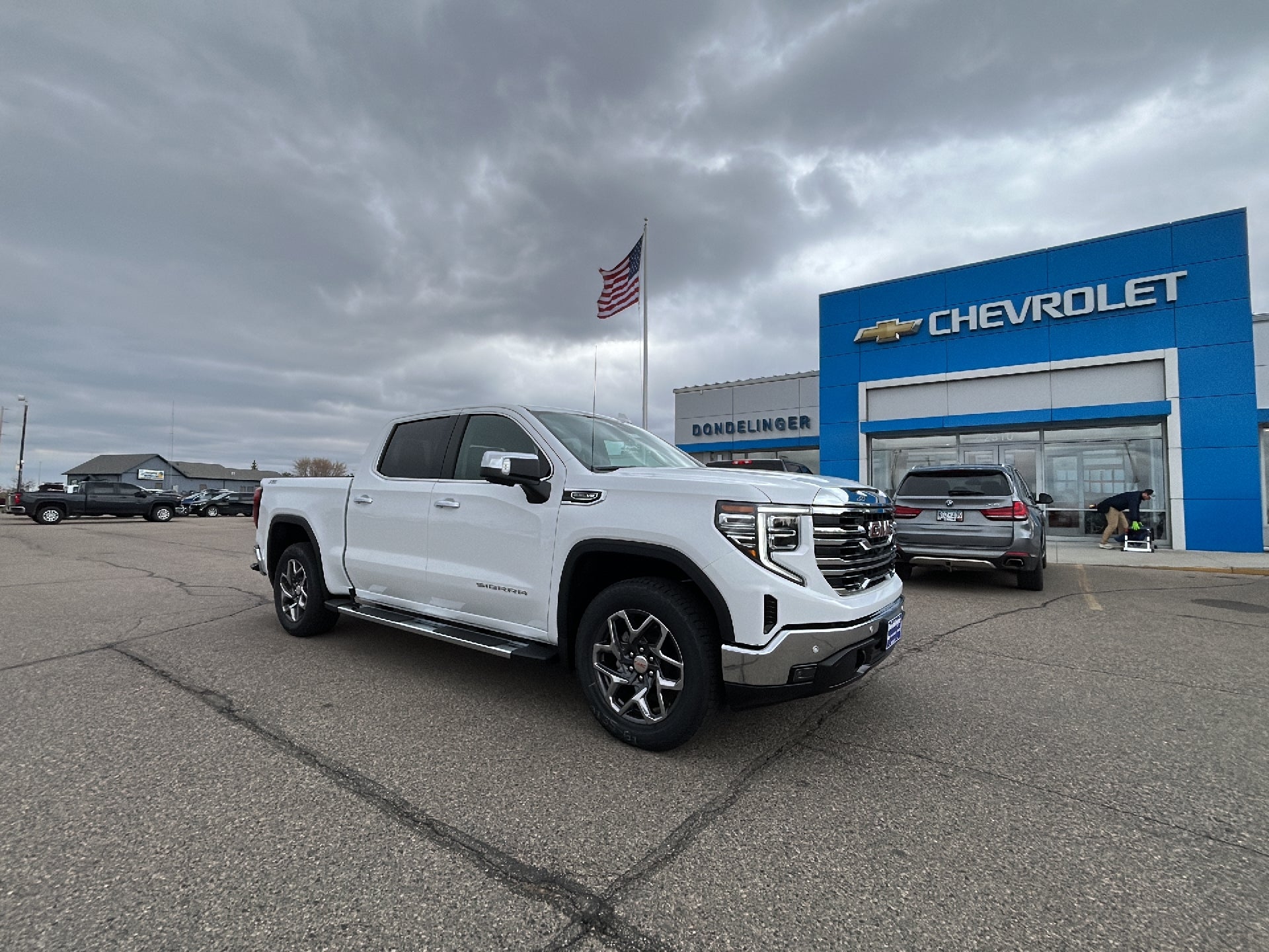 2026 GMC Sierra 4WD Crew Cab Short Box SLT's photo