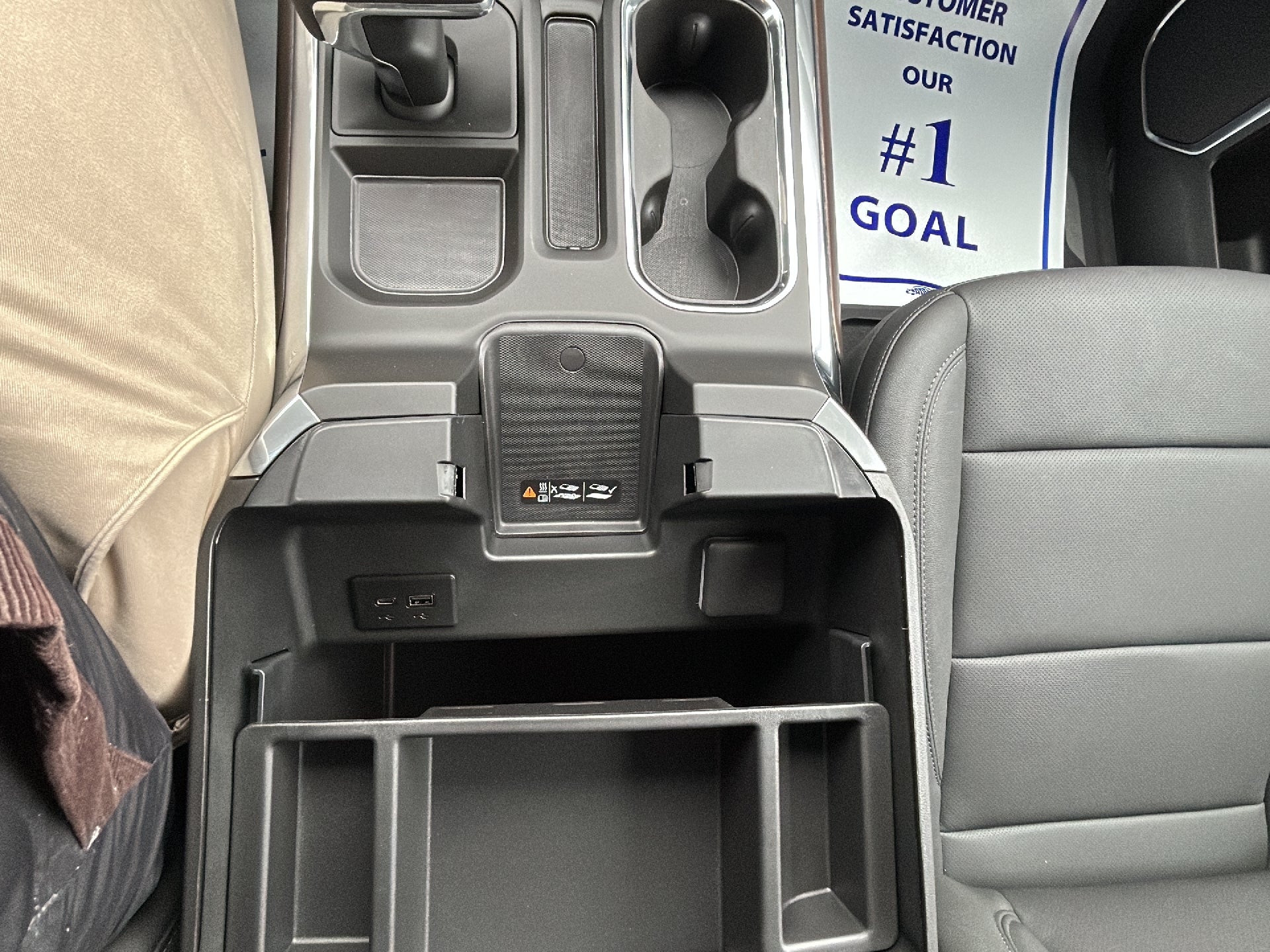 2026 GMC Sierra 1500 SLT - Photo 19