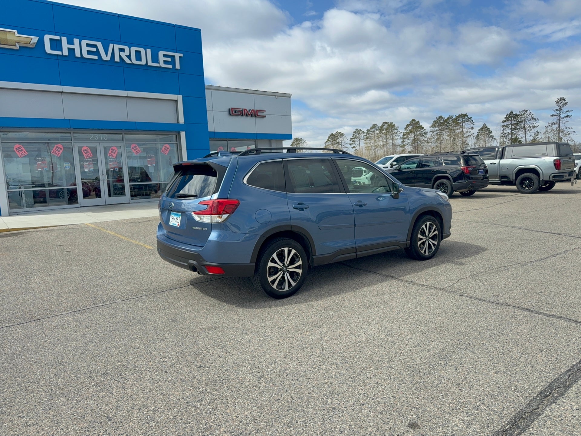 Used 2022 Subaru Forester Limited with VIN JF2SKAPC3NH408432 for sale in Bemidji, Minnesota