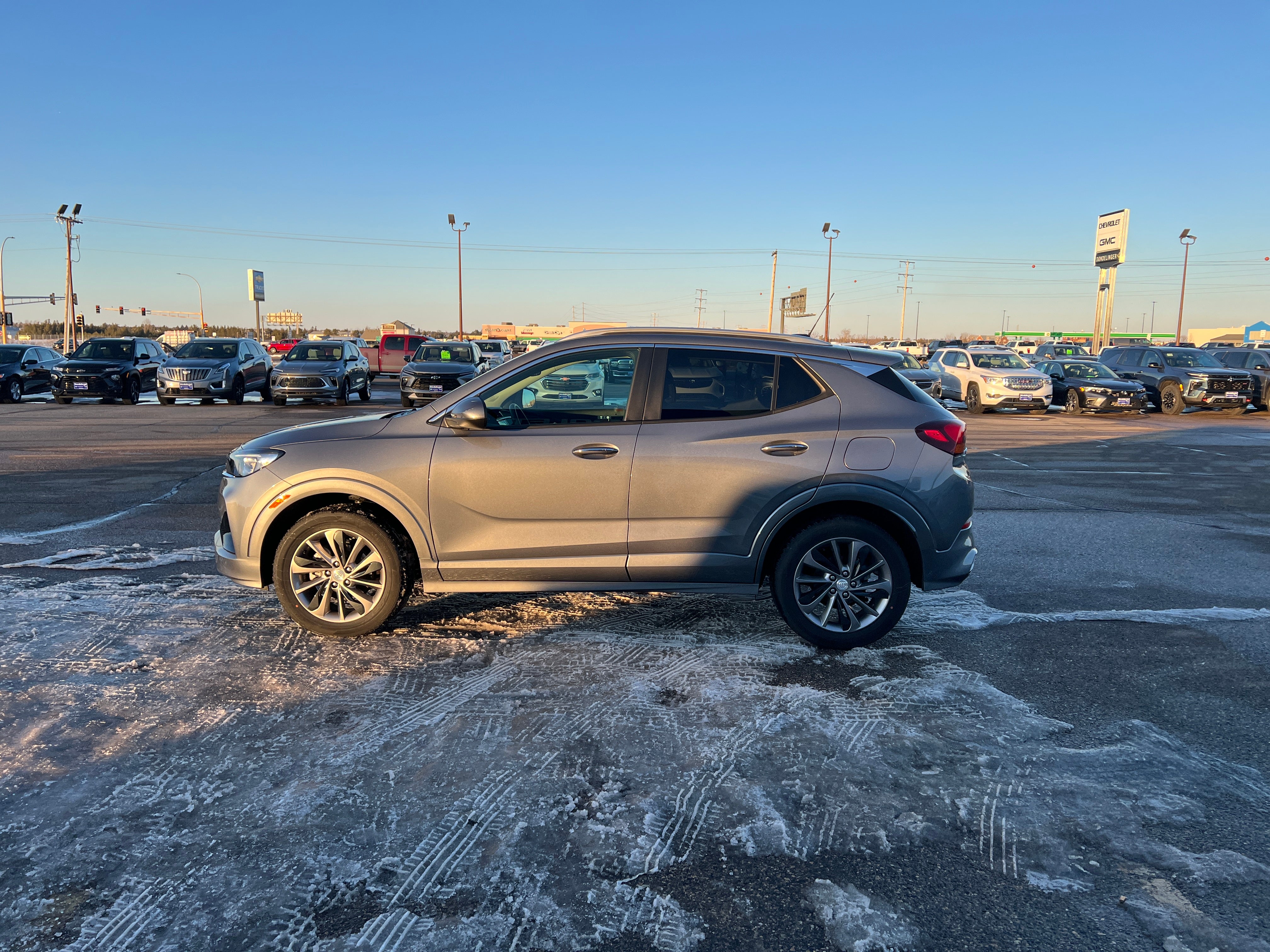 2022 Buick Encore GX Select